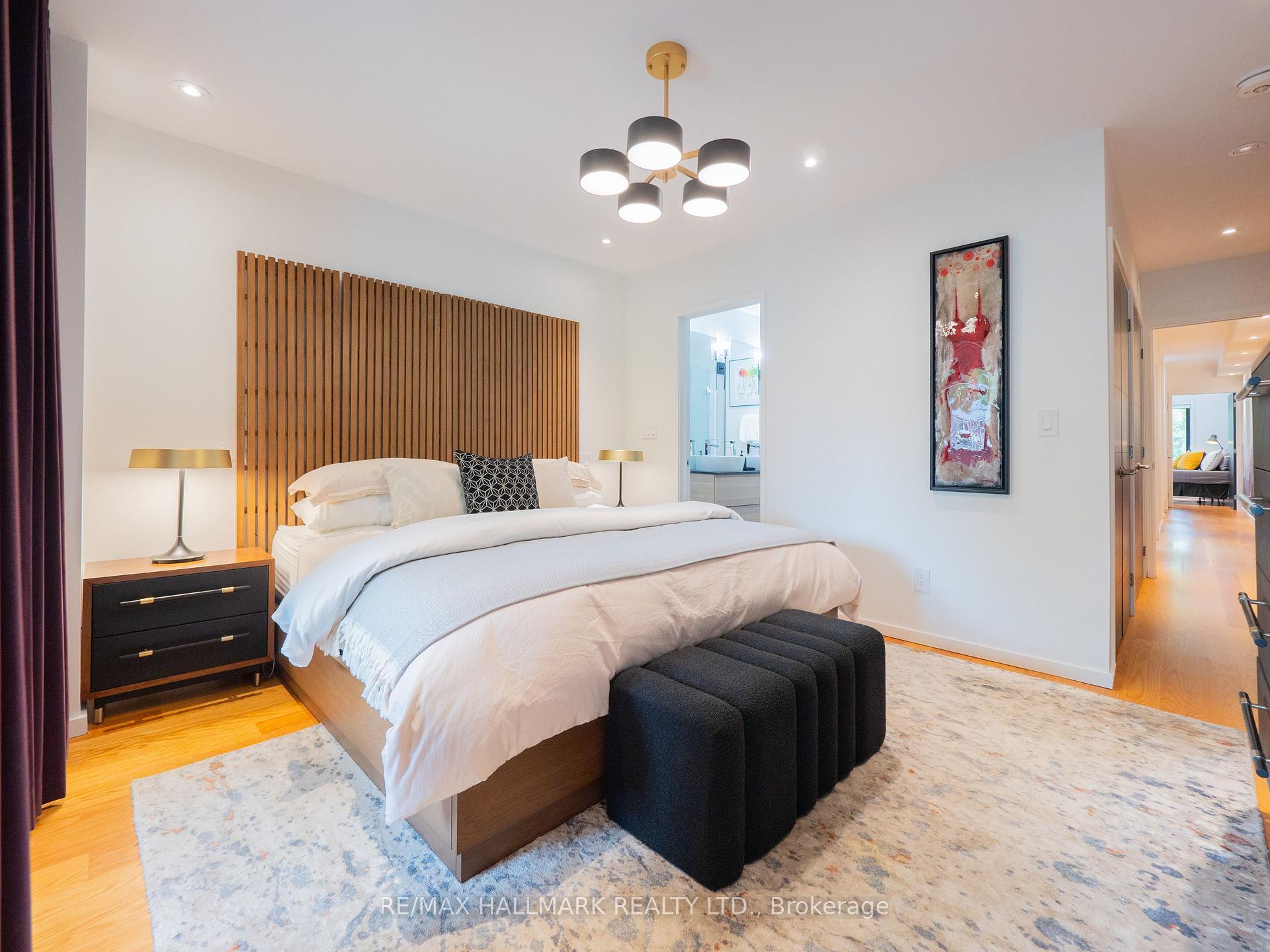 Photo 27 of 12 Thorncliffe Avenue, Toronto, Playter Estates-Danforth — HOMEH