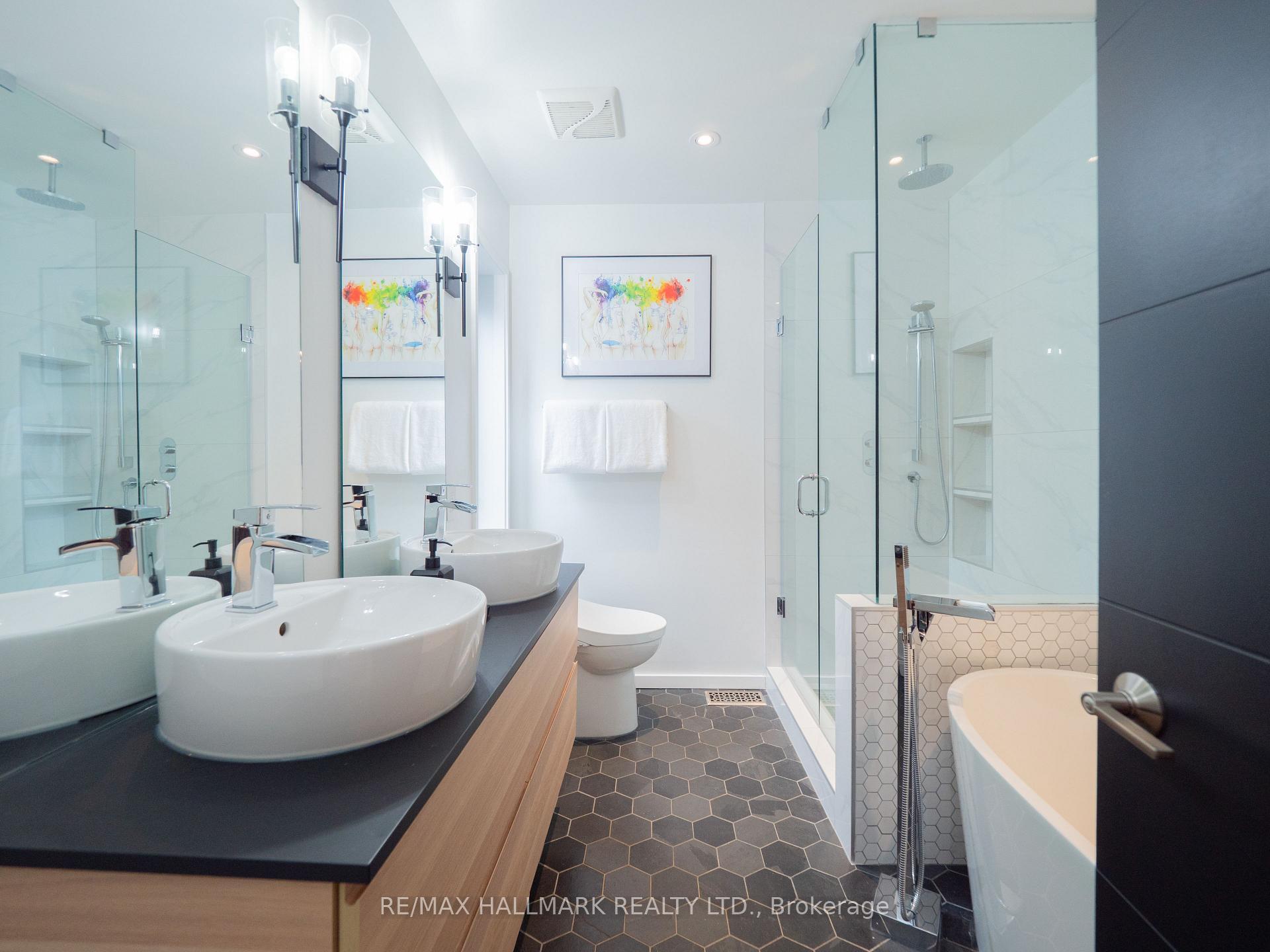 Photo 30 of 12 Thorncliffe Avenue, Toronto, Playter Estates-Danforth — HOMEH