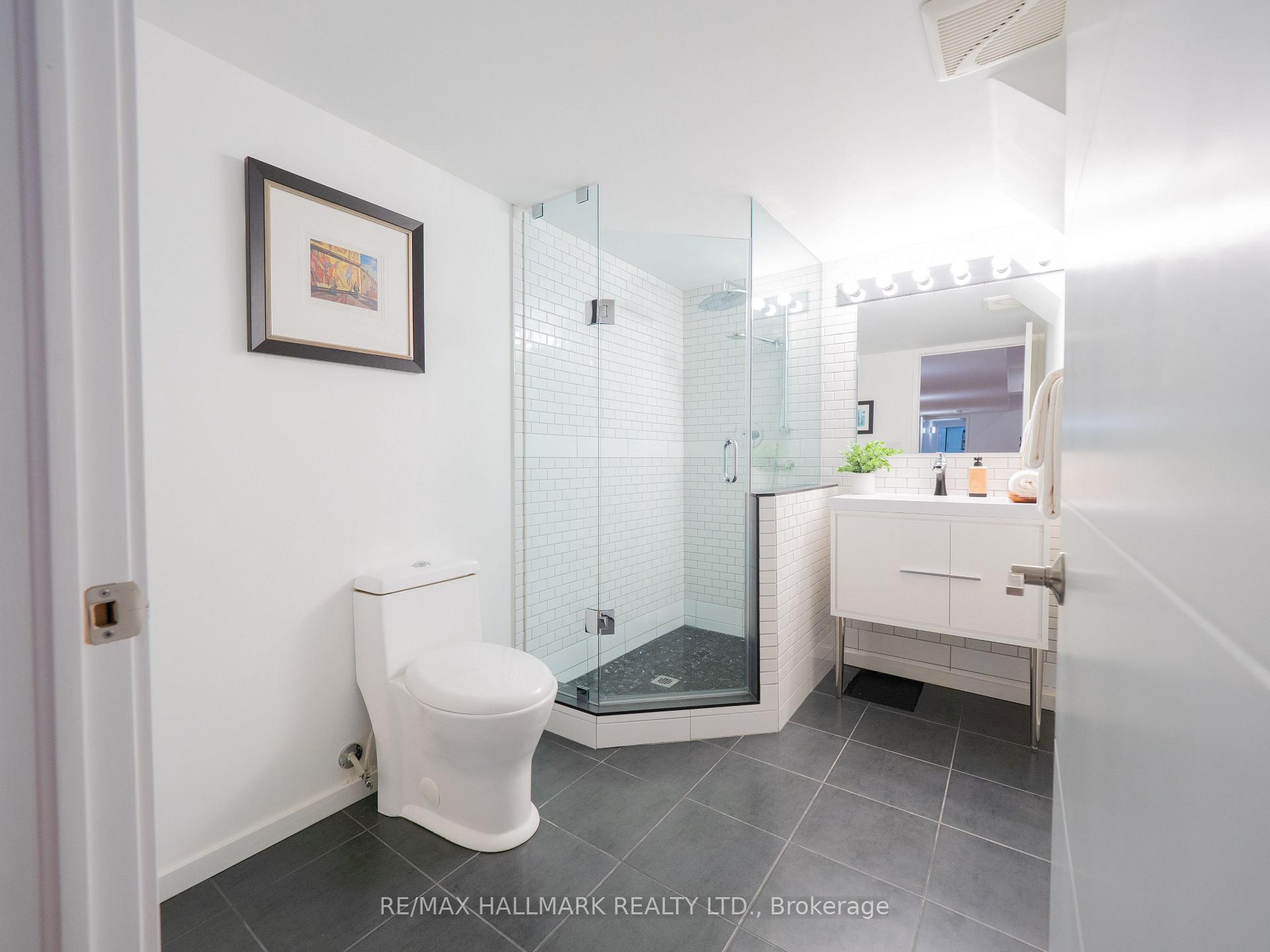 Photo 48 of 12 Thorncliffe Avenue, Toronto, Playter Estates-Danforth — HOMEH