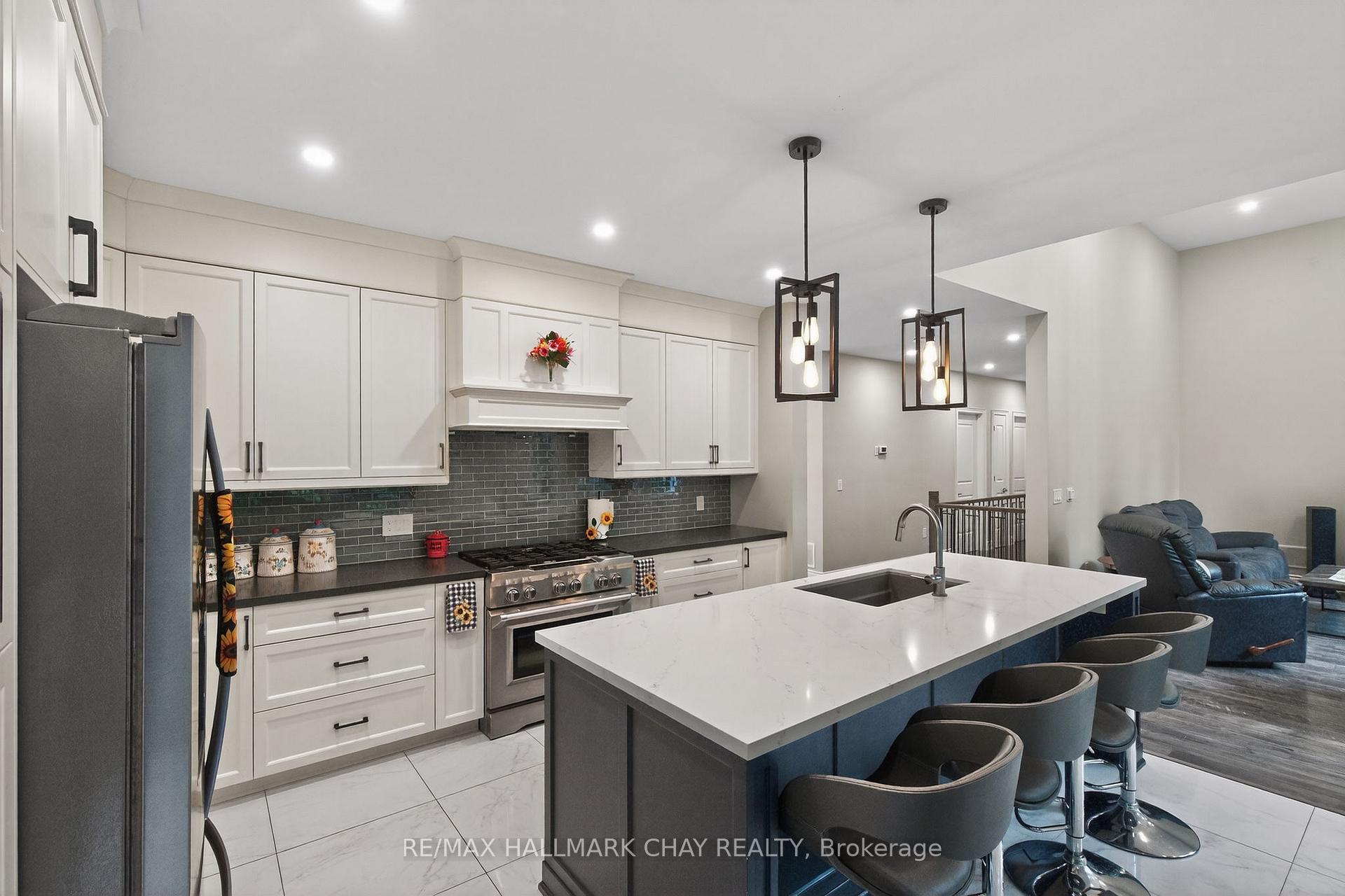 Photo 7 of 2 Timberland Court S, Tiny, Rural Tiny — HOMEH