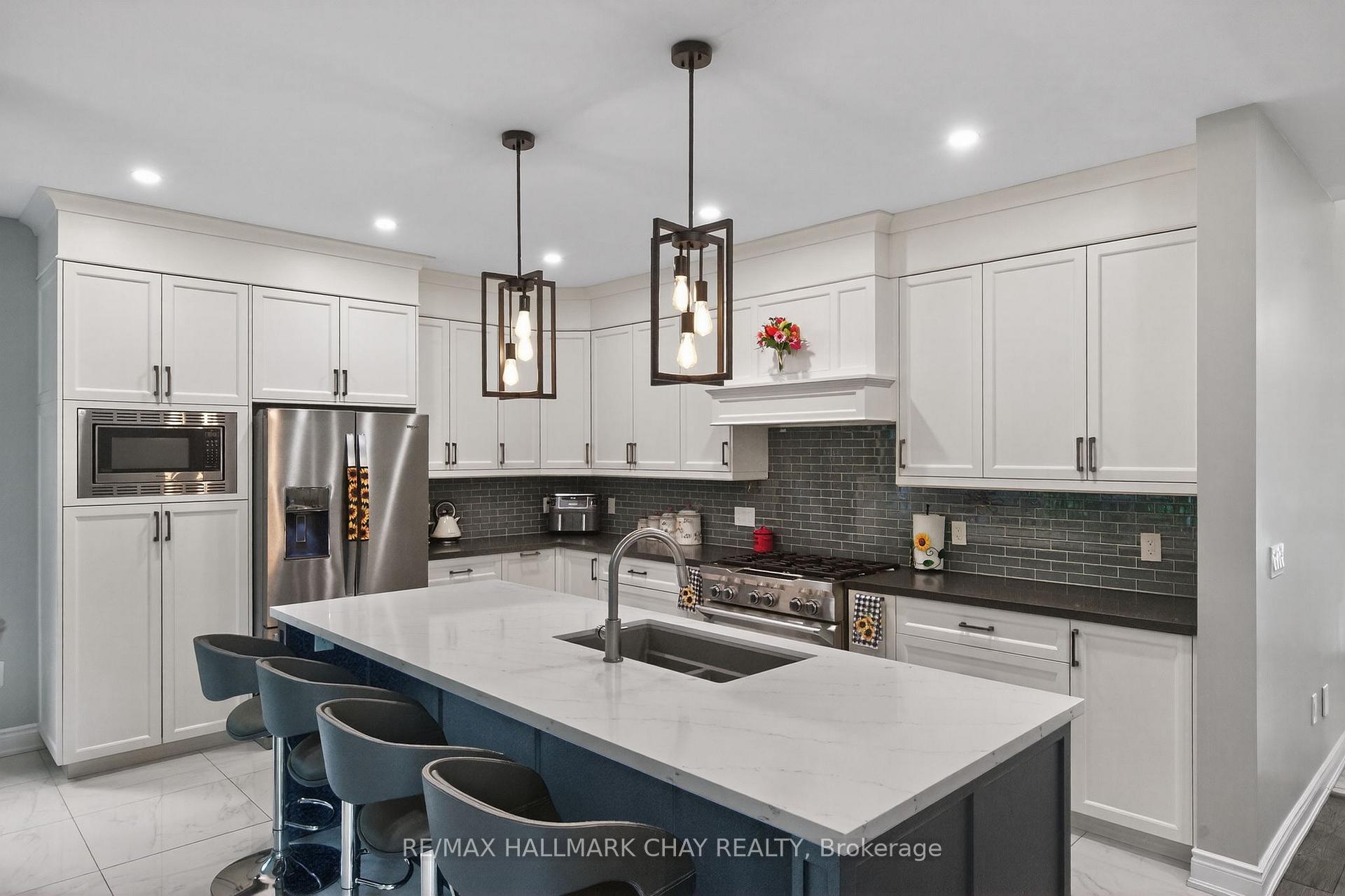 Photo 9 of 2 Timberland Court S, Tiny, Rural Tiny — HOMEH