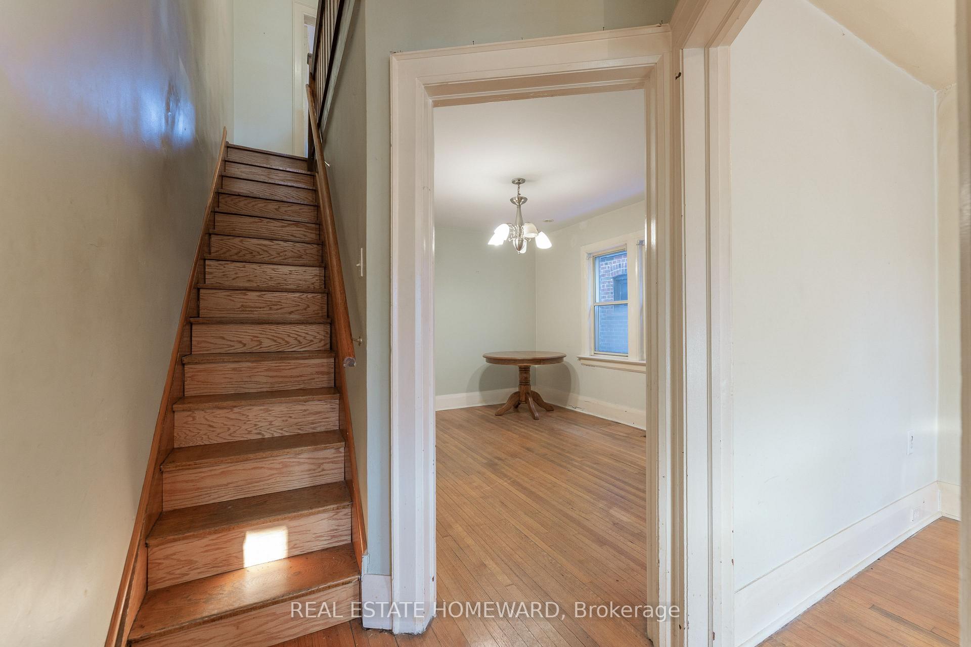 Photo 5 of 5 Billings Avenue, Toronto, Greenwood-Coxwell — HOMEH