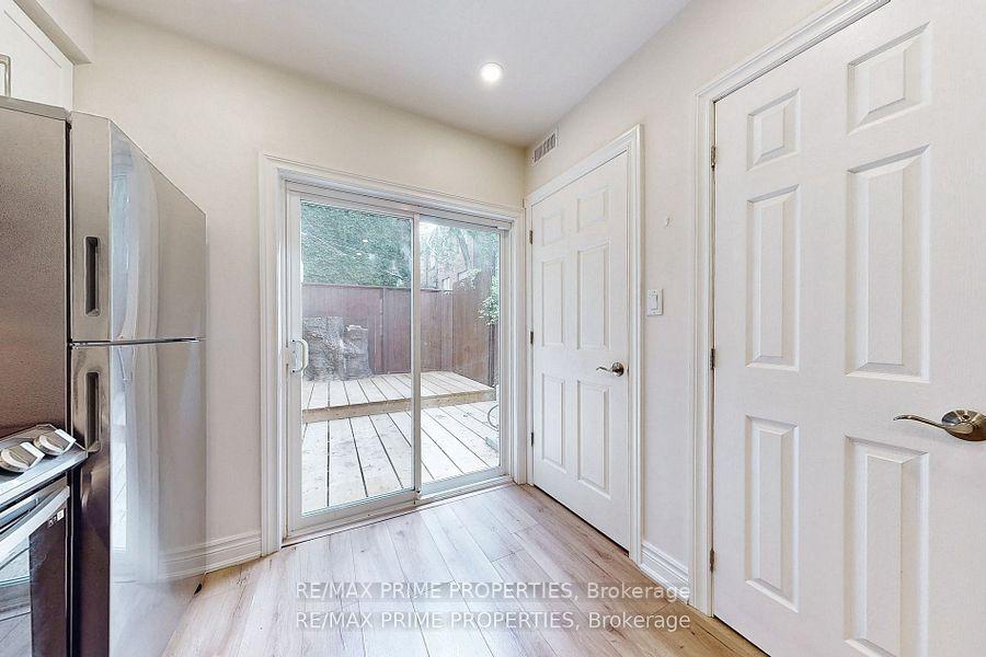 Photo 7 of 3 Percy Street, Toronto, Moss Park — HOMEH