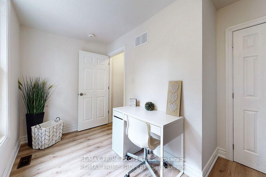 Photo 10 of 3 Percy Street, Toronto, Moss Park — HOMEH