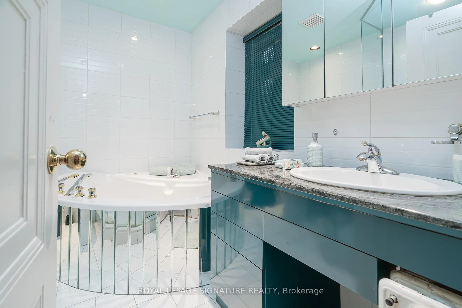 Photo 10 of 408 Rosemary Road, Toronto, Forest Hill South — HOMEH
