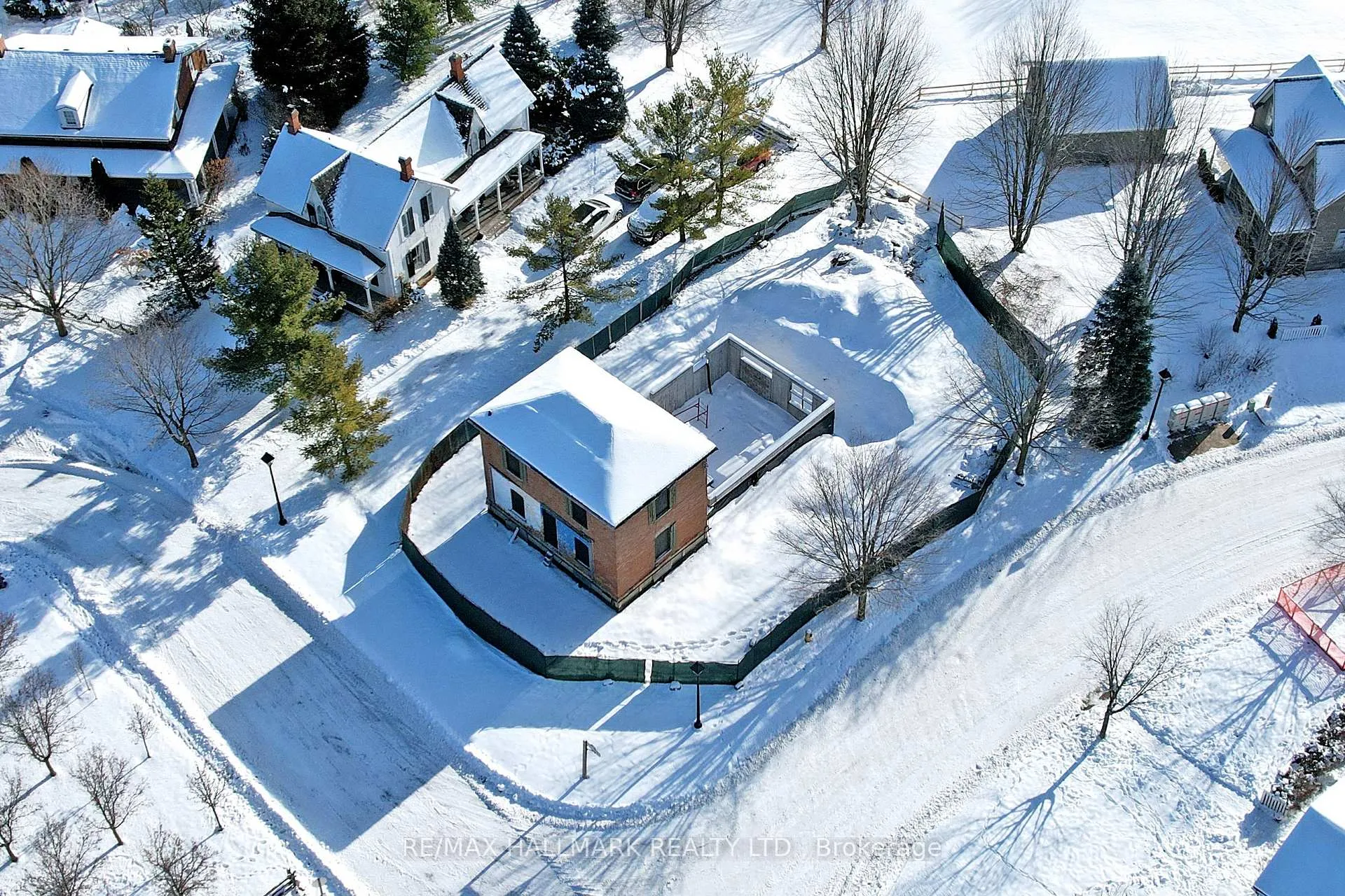 Photo 10 of 2 Alexander Hunter Place, Markham, Wismer — HOMEH