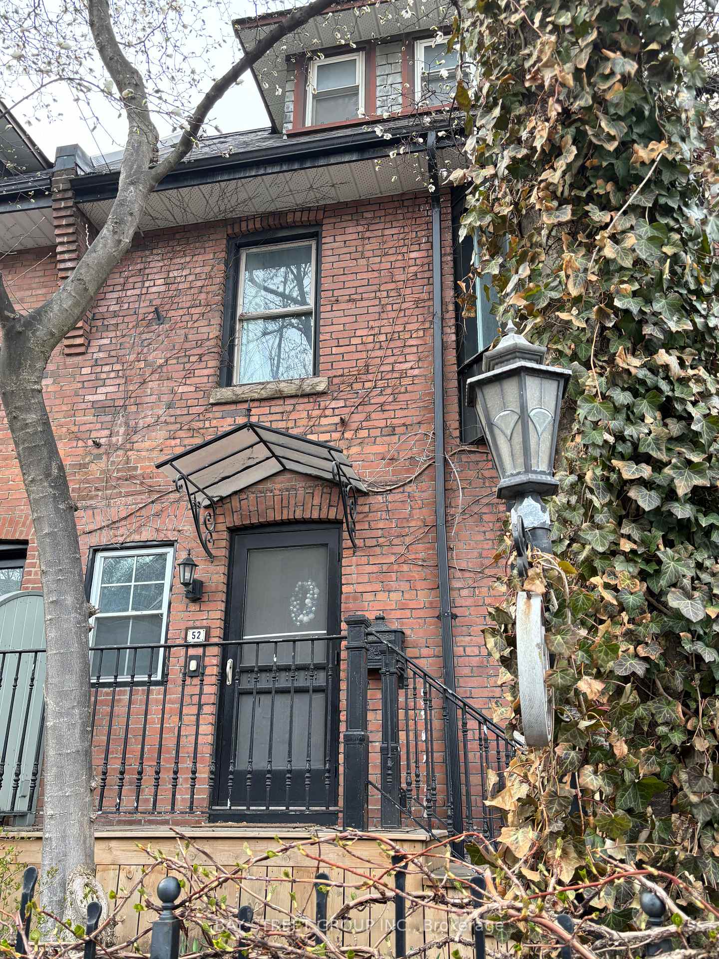 Photo 2 of 52 Aberdeen Avenue, Toronto, Cabbagetown-South St. James Town — HOMEH