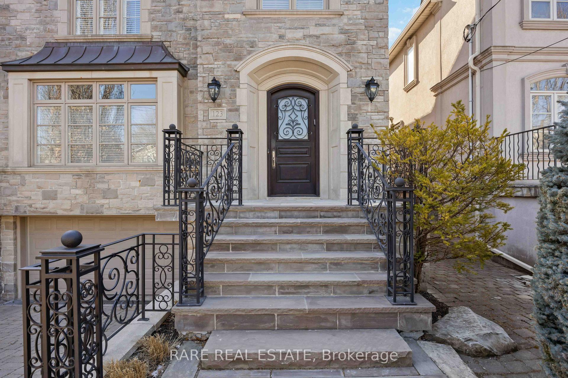 Photo 3 of 123 Dunblaine Avenue, Toronto, Bedford Park-Nortown — HOMEH
