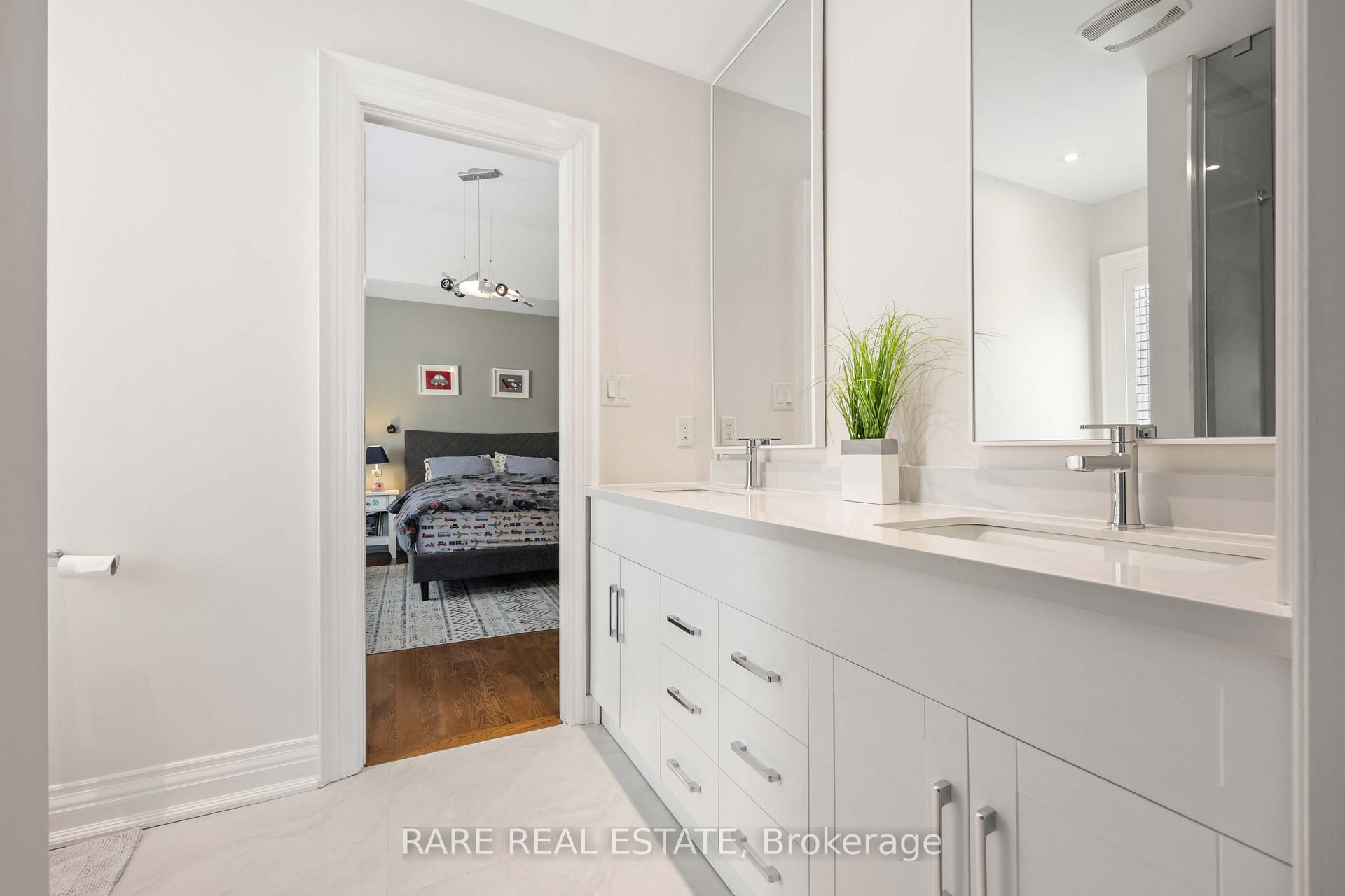Photo 17 of 123 Dunblaine Avenue, Toronto, Bedford Park-Nortown — HOMEH