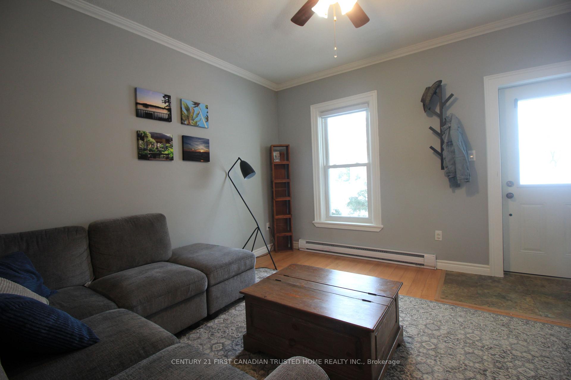 Photo 6 of 114 Front Street W, Strathroy-Caradoc, NW — HOMEH