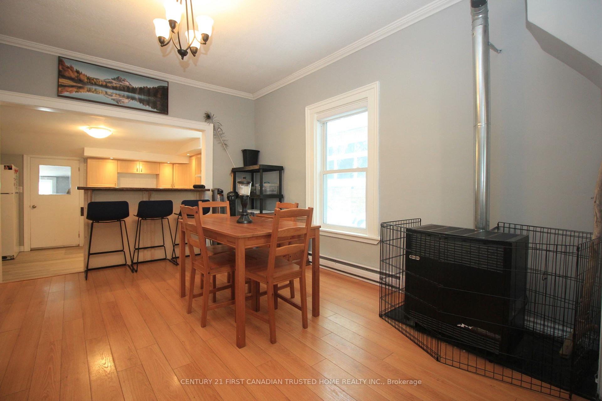 Photo 9 of 114 Front Street W, Strathroy-Caradoc, NW — HOMEH