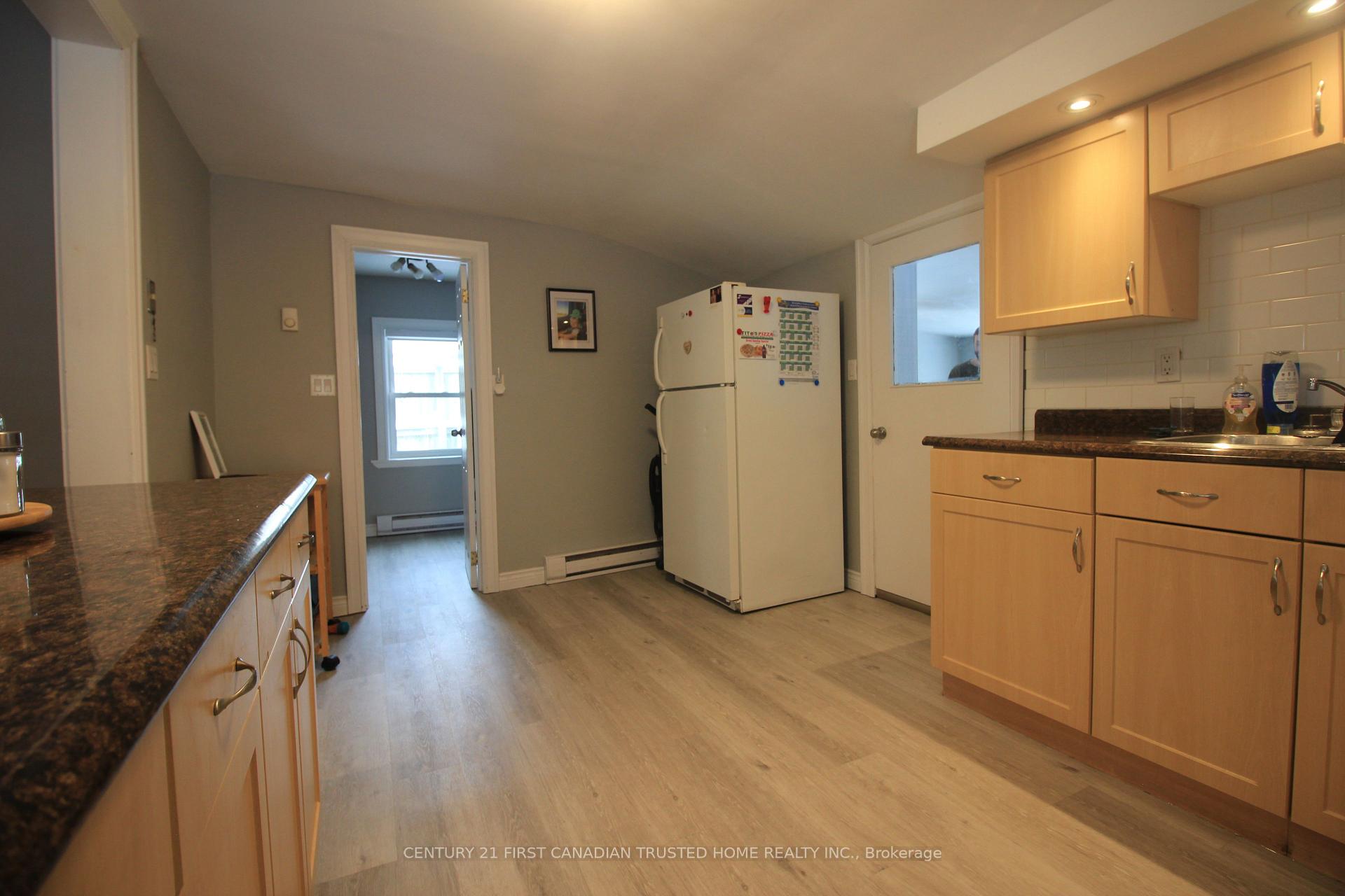 Photo 14 of 114 Front Street W, Strathroy-Caradoc, NW — HOMEH