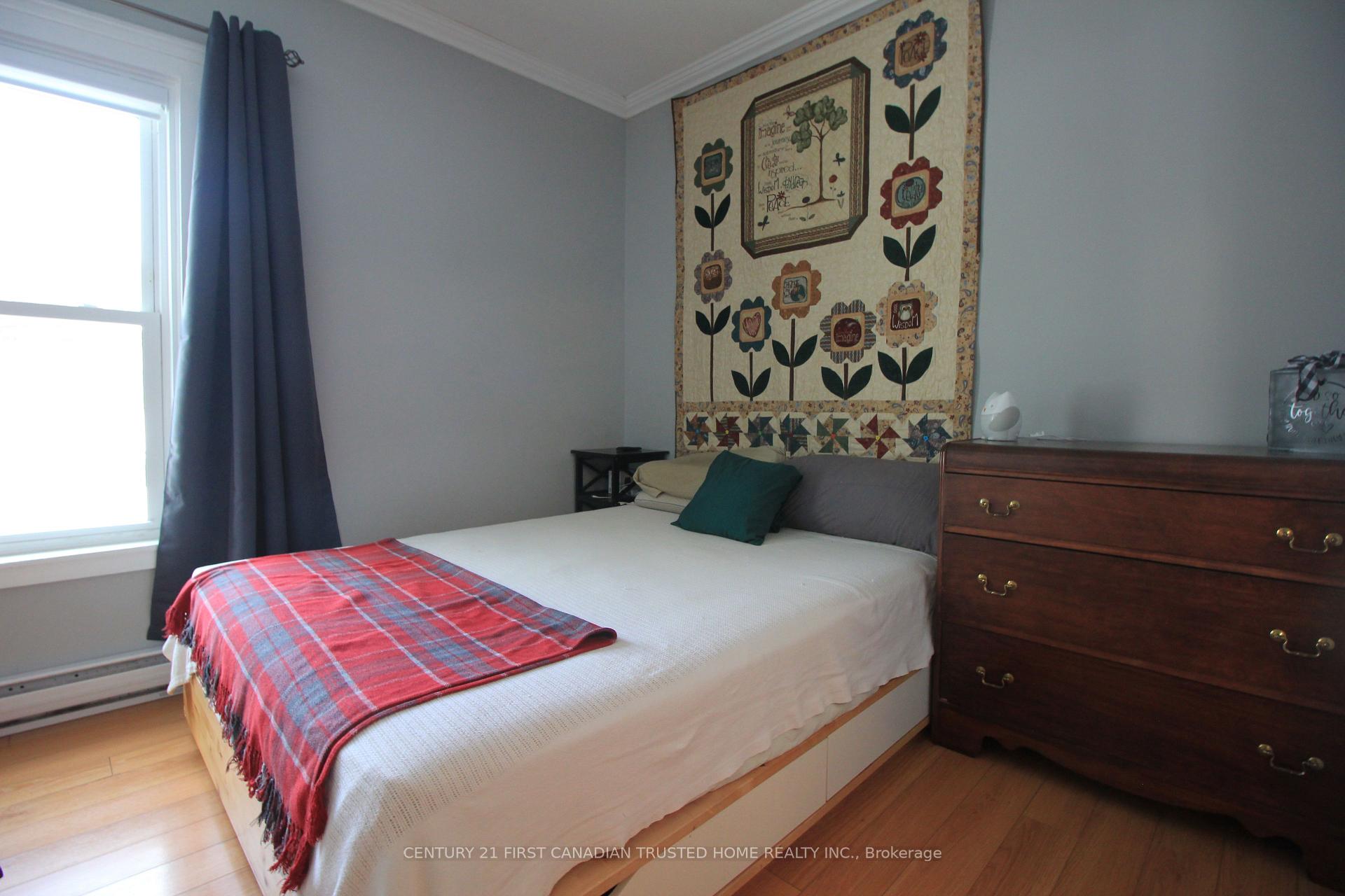 Photo 17 of 114 Front Street W, Strathroy-Caradoc, NW — HOMEH