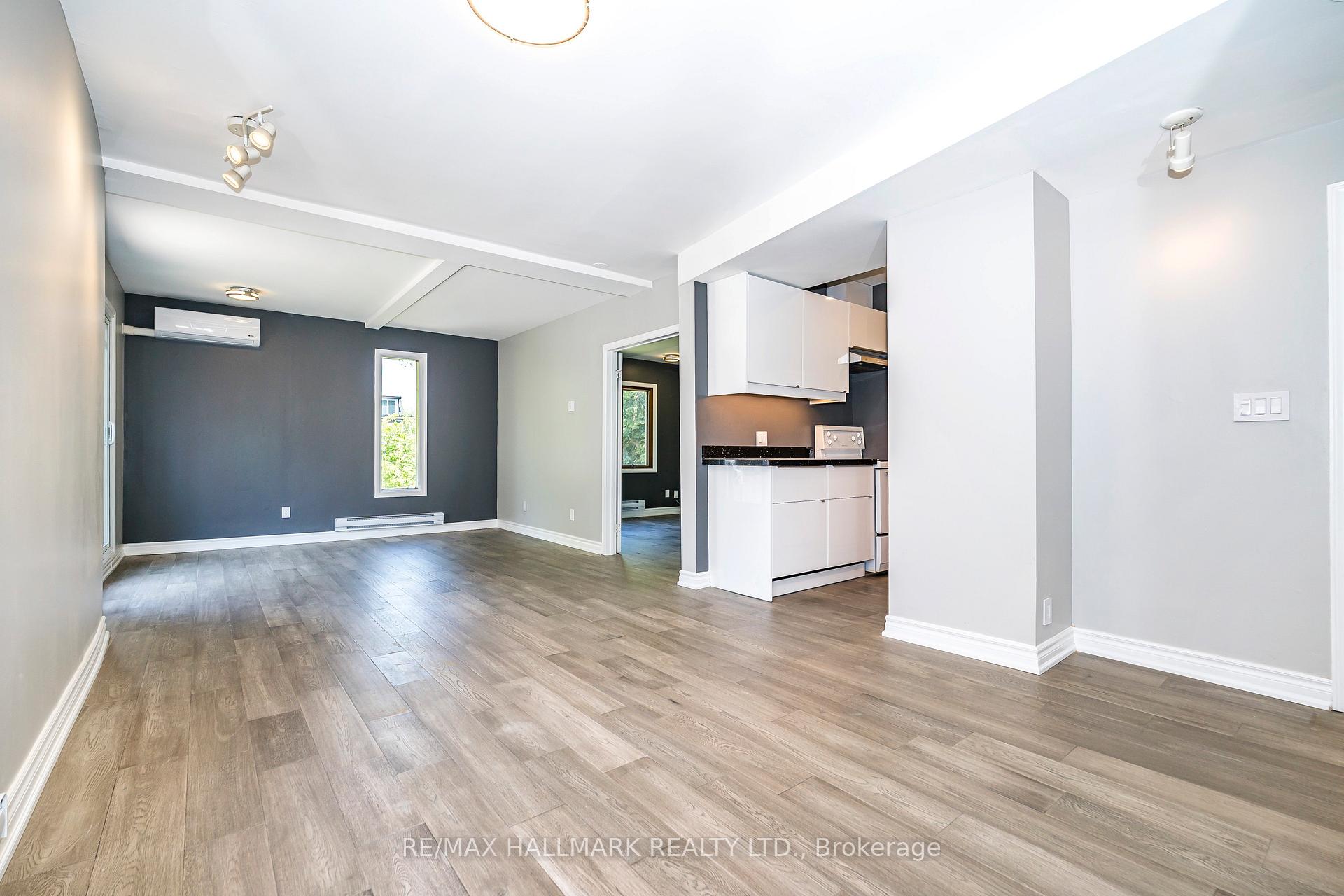 Photo 2 of Unit 2, 32 Hogarth Avenue, Toronto, North Riverdale — HOMEH