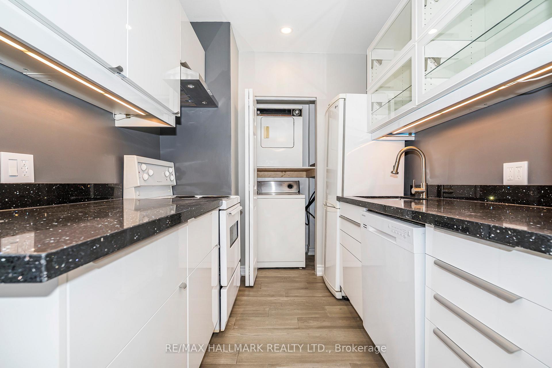 Photo 4 of Unit 2, 32 Hogarth Avenue, Toronto, North Riverdale — HOMEH