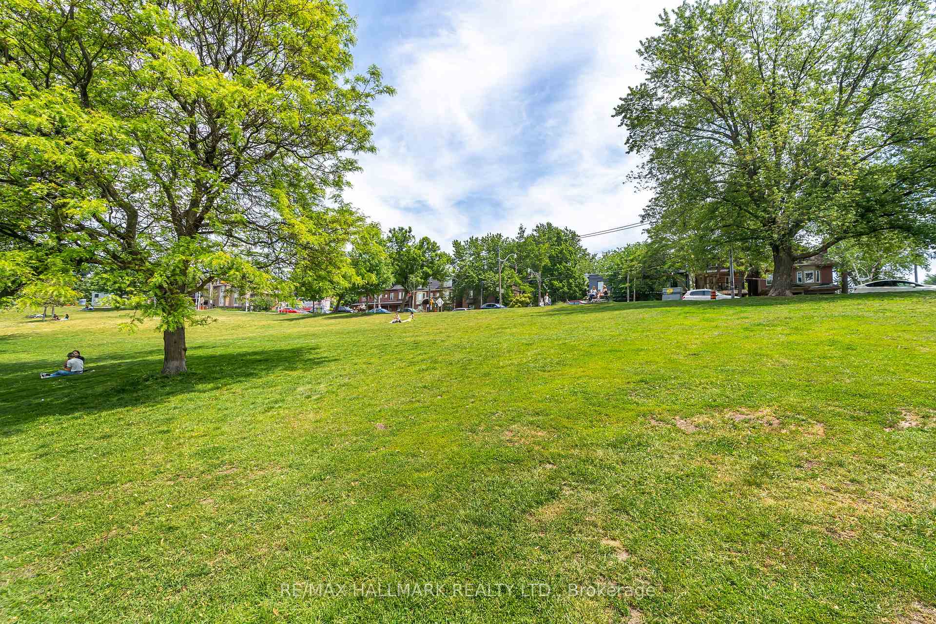 Photo 33 of Unit 2, 32 Hogarth Avenue, Toronto, North Riverdale — HOMEH