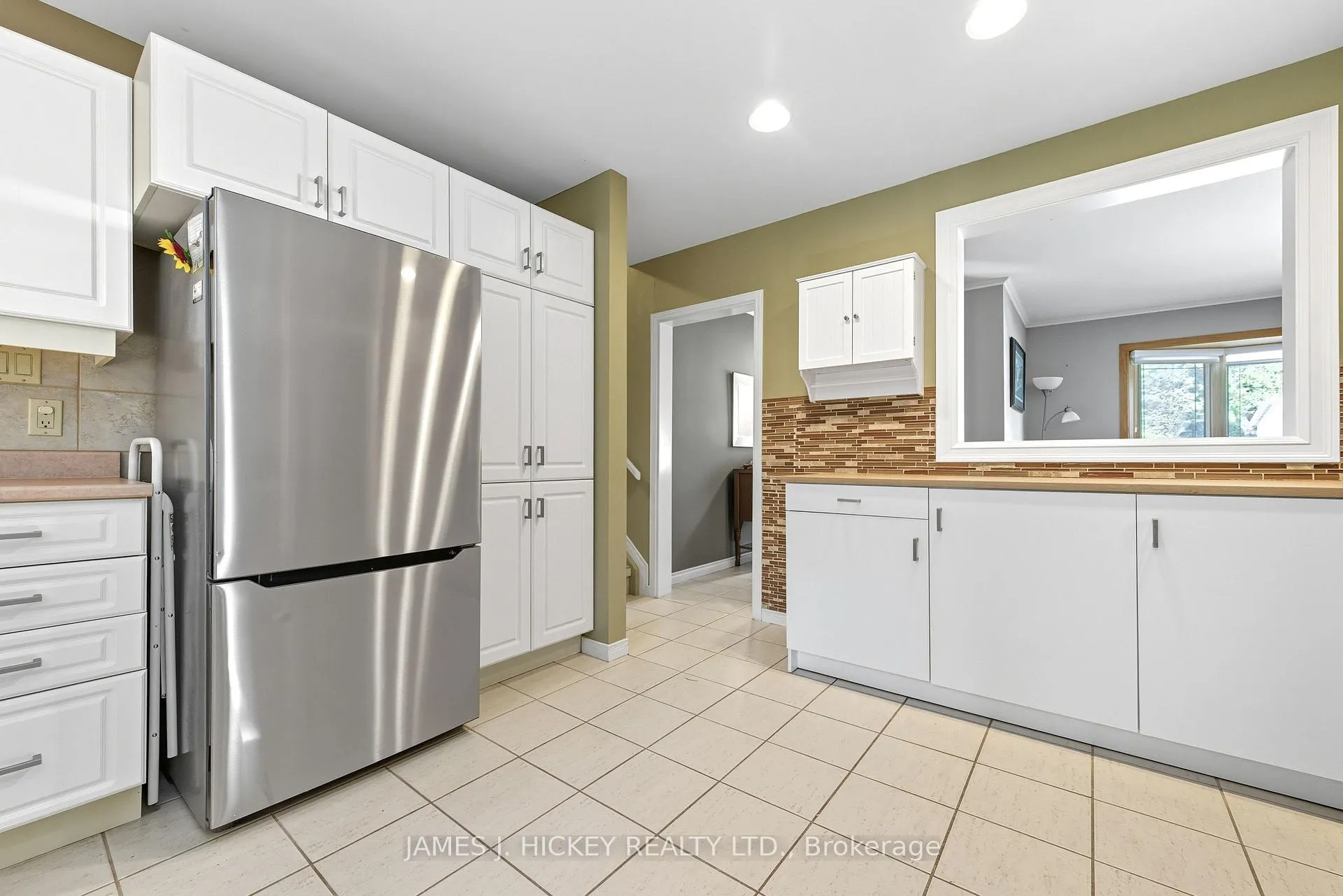 Photo 4 of 119 Frontenac Crescent, Deep River — HOMEH