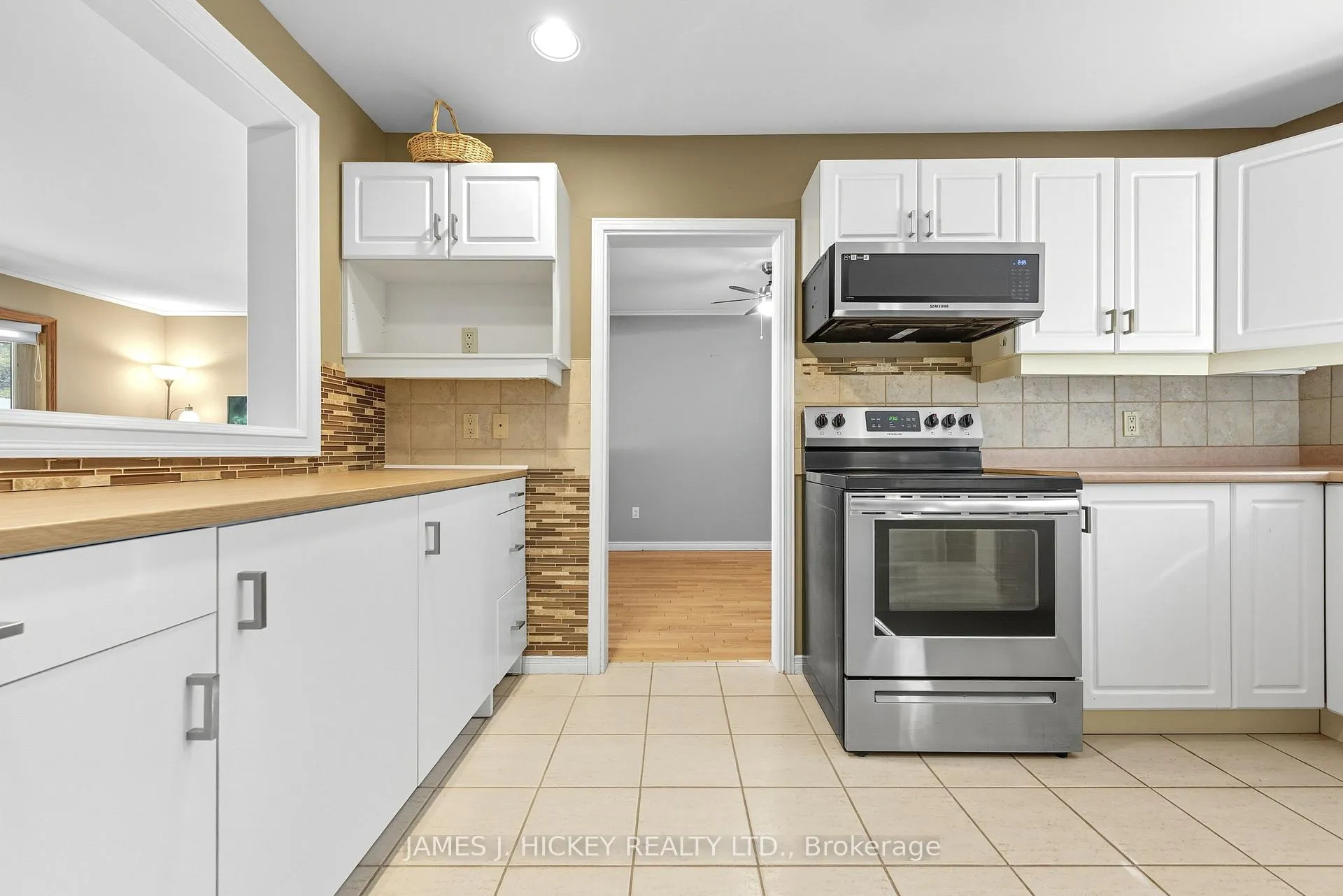 Photo 6 of 119 Frontenac Crescent, Deep River — HOMEH