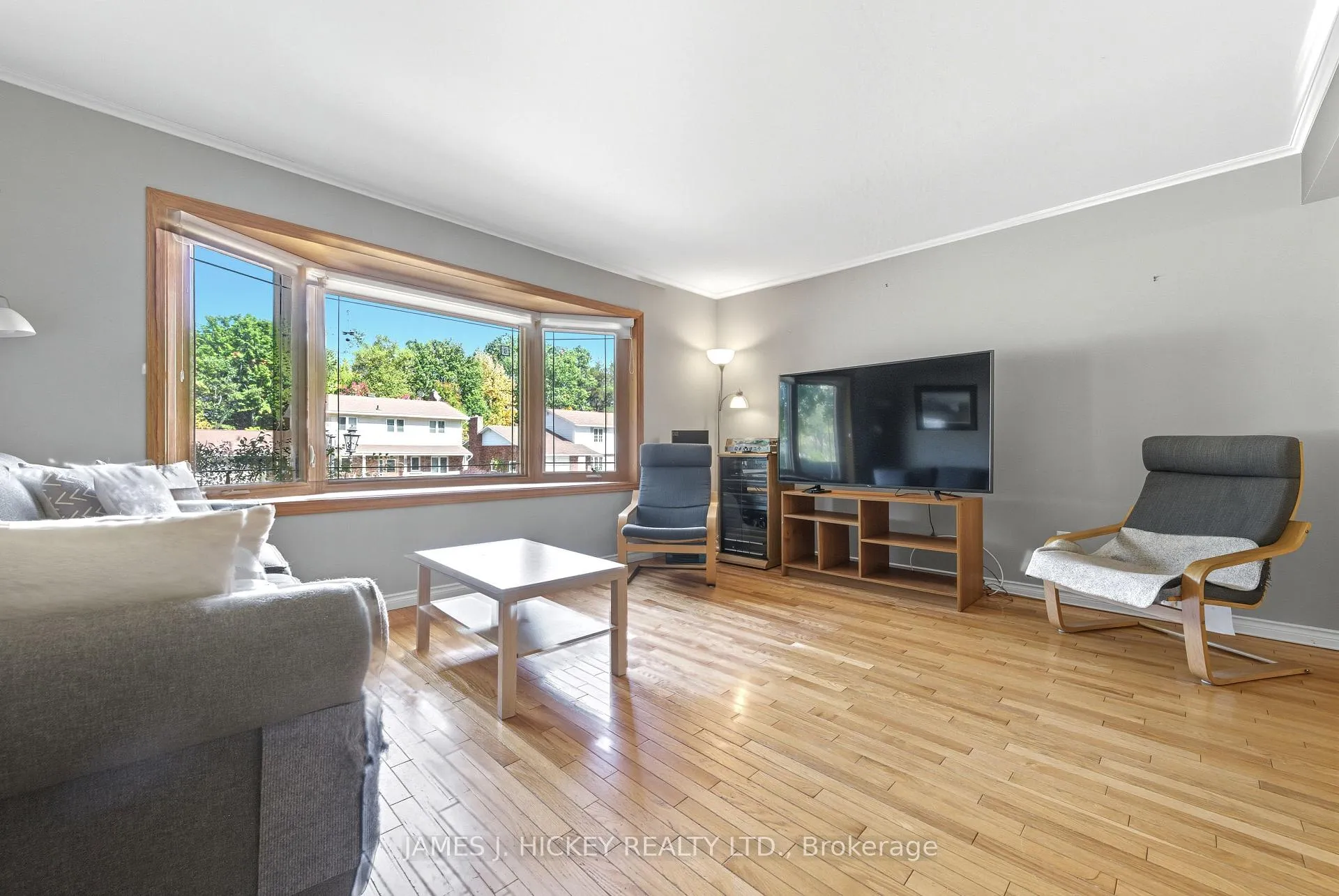 Photo 10 of 119 Frontenac Crescent, Deep River — HOMEH