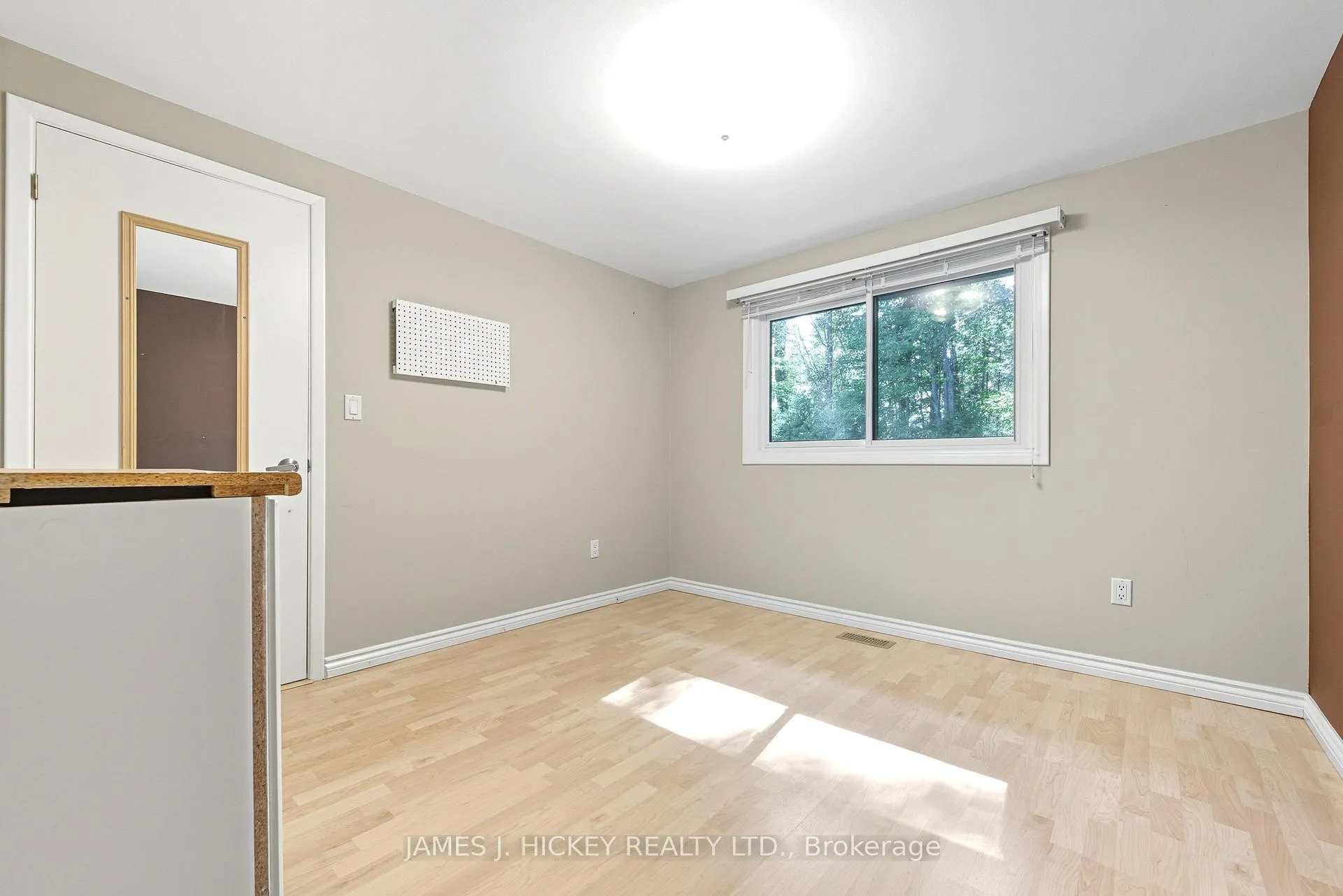 Photo 26 of 119 Frontenac Crescent, Deep River — HOMEH