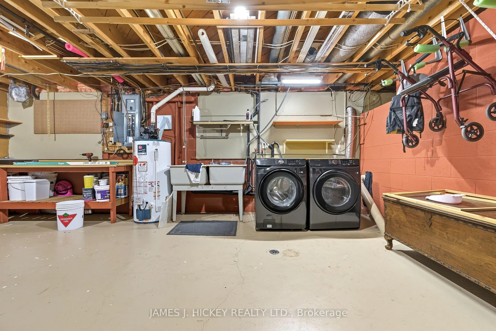 Photo 36 of 119 Frontenac Crescent, Deep River — HOMEH