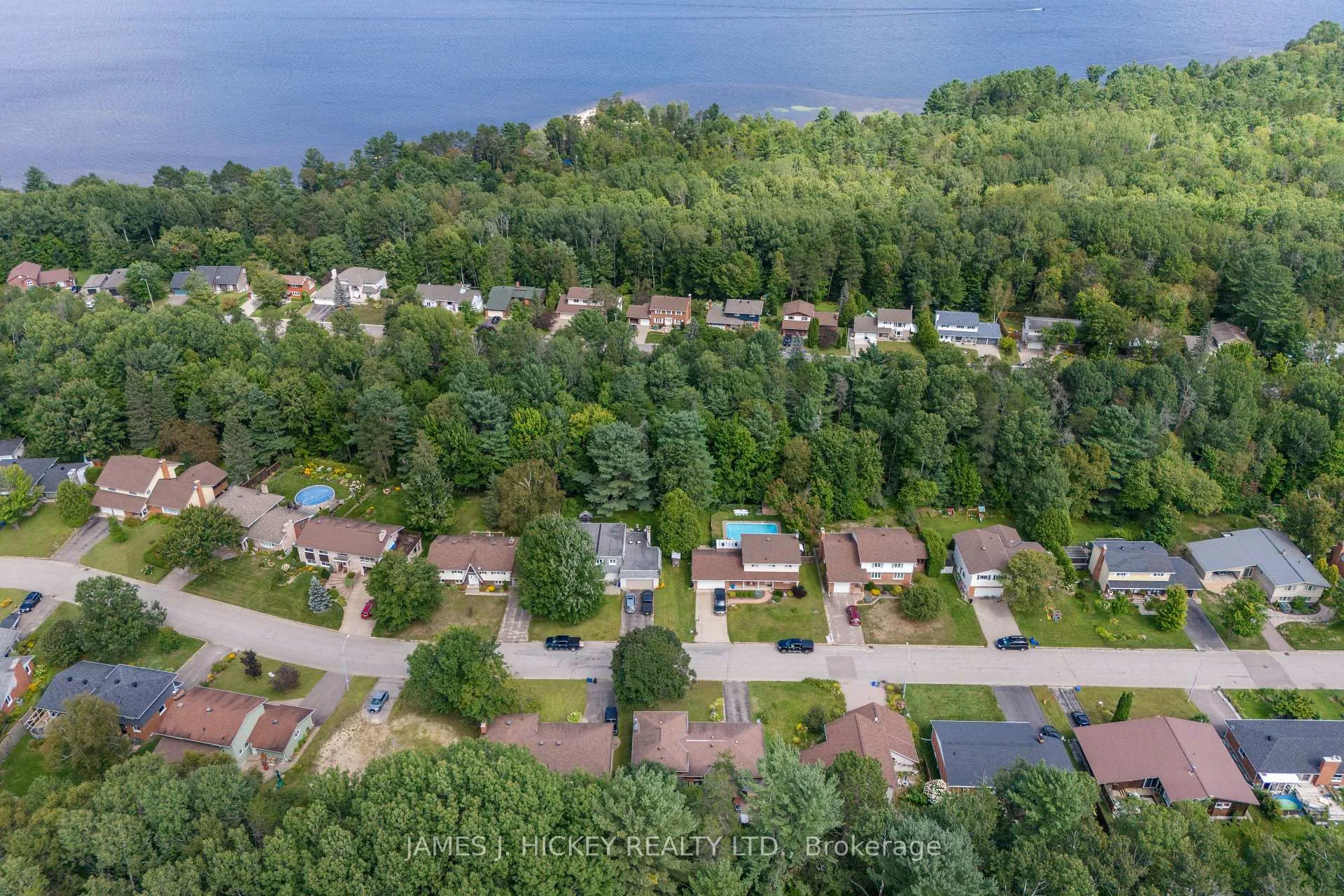 Photo 44 of 119 Frontenac Crescent, Deep River — HOMEH