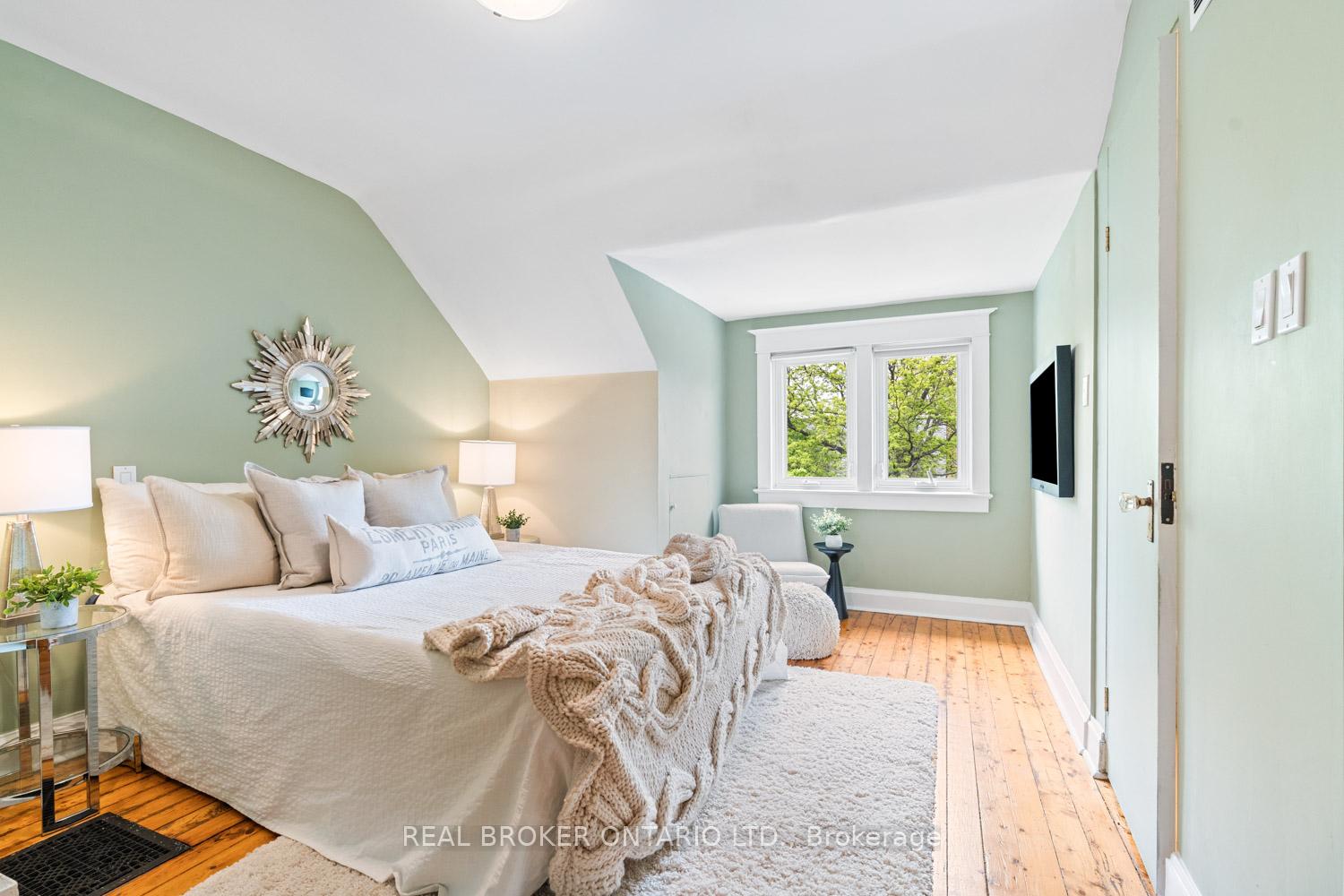 Photo 14 of 23 Muriel Avenue, Toronto, Danforth — HOMEH