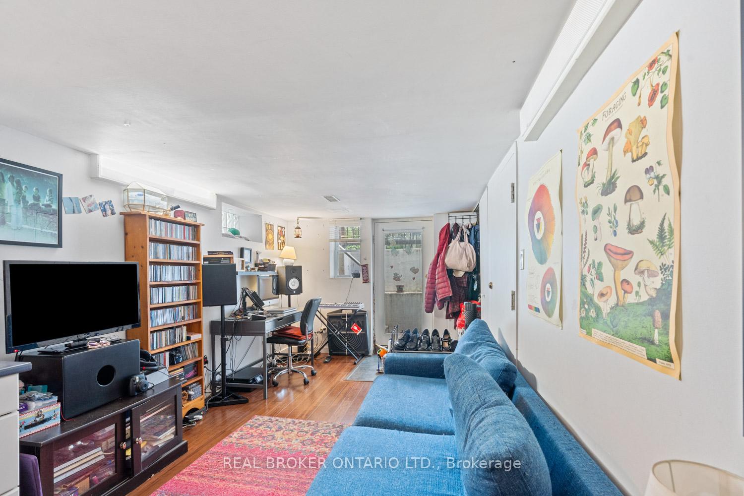 Photo 35 of 23 Muriel Avenue, Toronto, Danforth — HOMEH