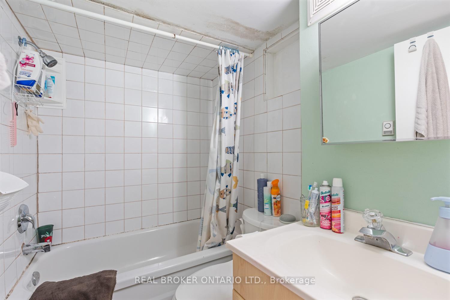 Photo 38 of 23 Muriel Avenue, Toronto, Danforth — HOMEH