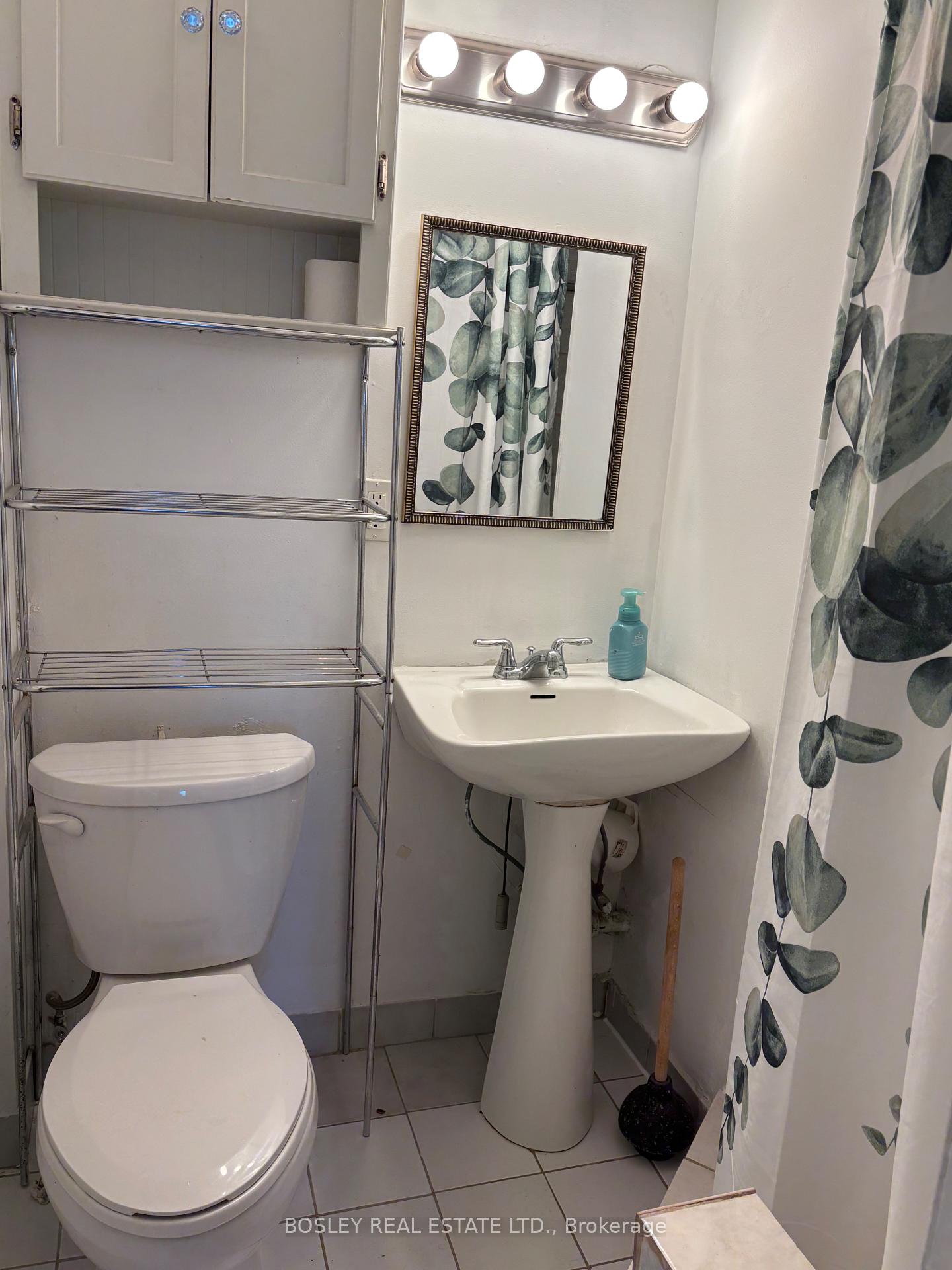 Photo 3 of Unit upper 1, 95 Malvern Avenue, Toronto, East End-Danforth — HOMEH