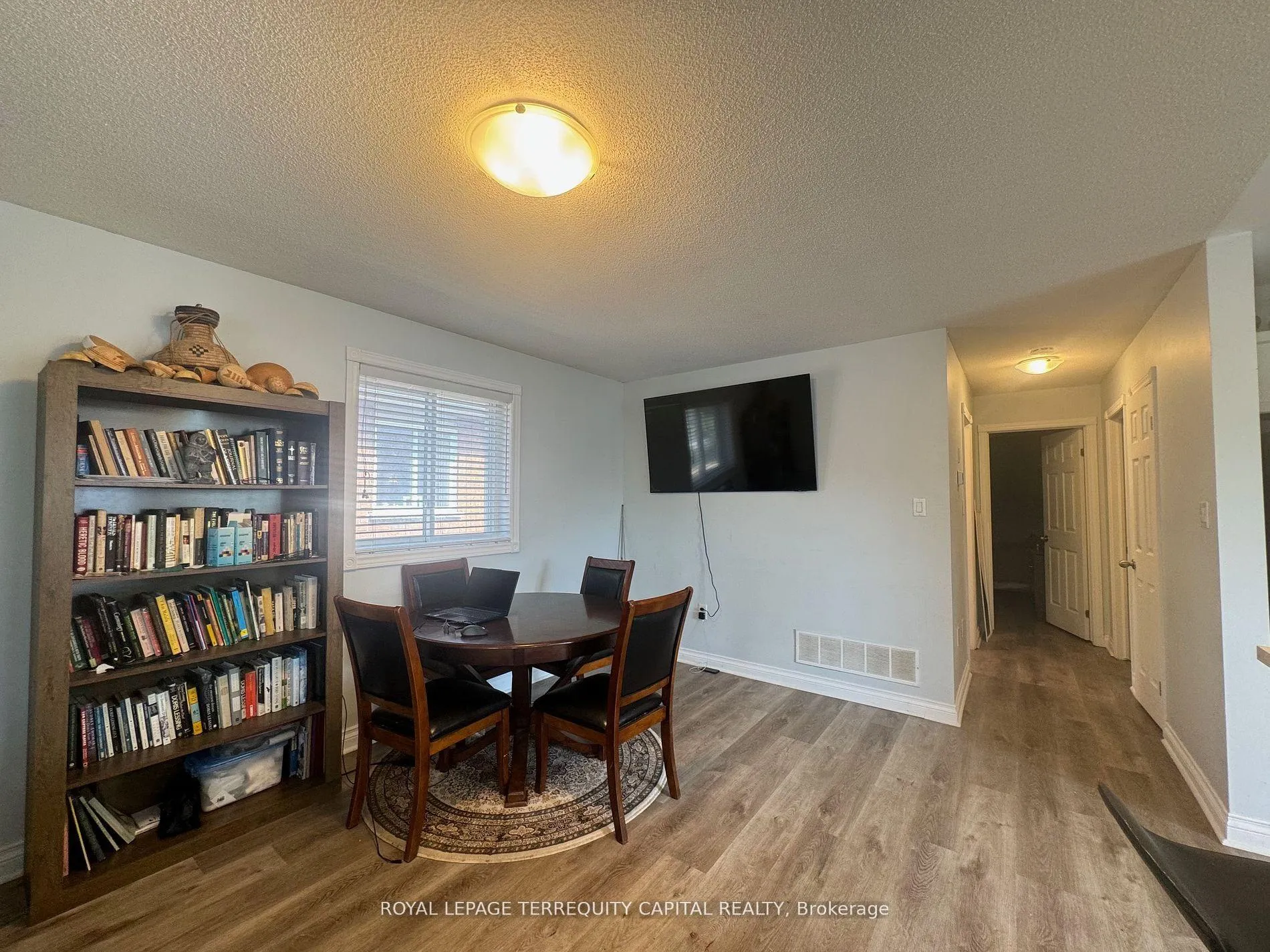 Photo 8 of 27 Watson Drive, Barrie, East Bayfield — HOMEH