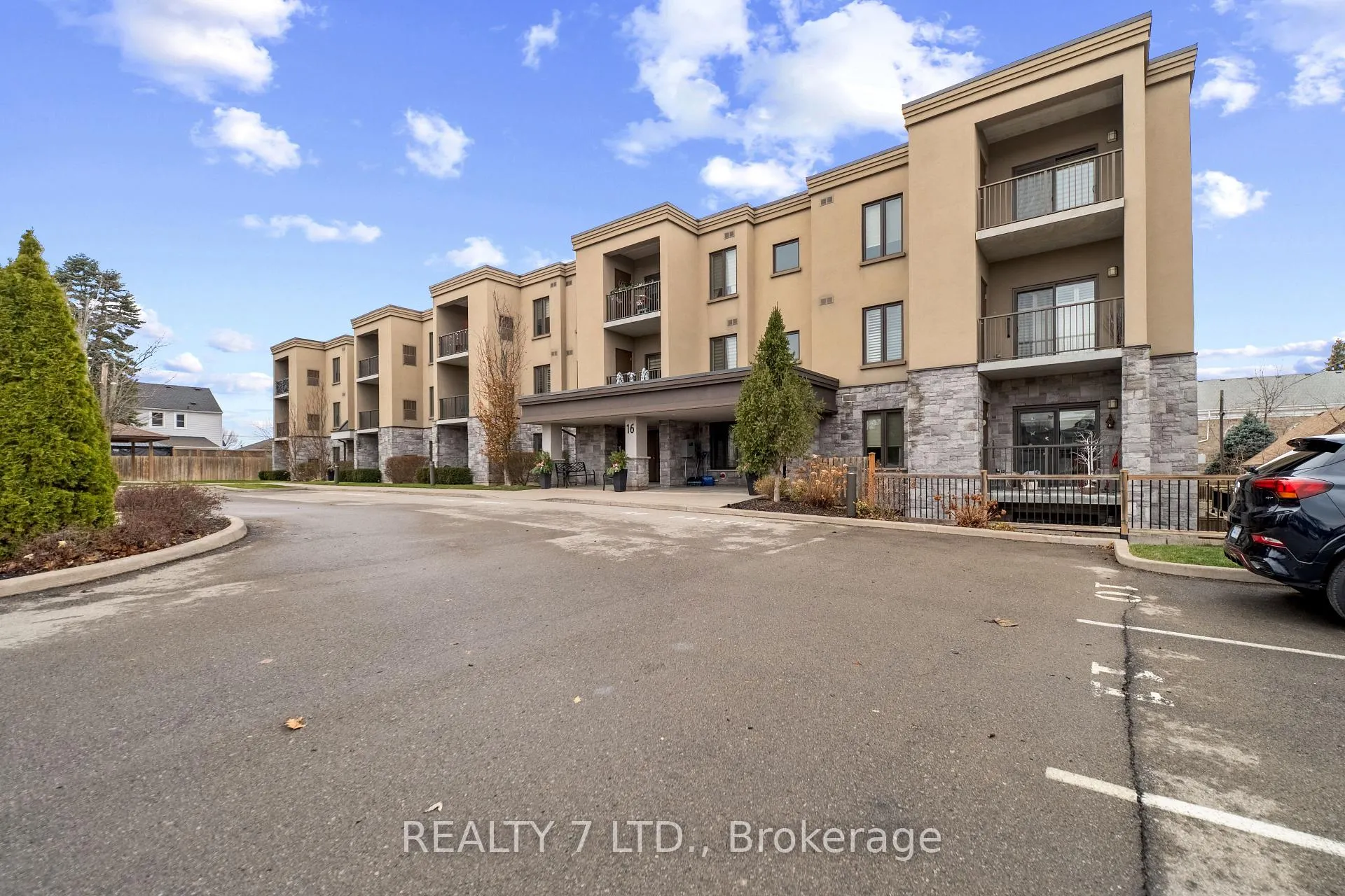 Photo 1 of Unit 209, 16 Sullivan Avenue, Thorold, Thorold Downtown — HOMEH