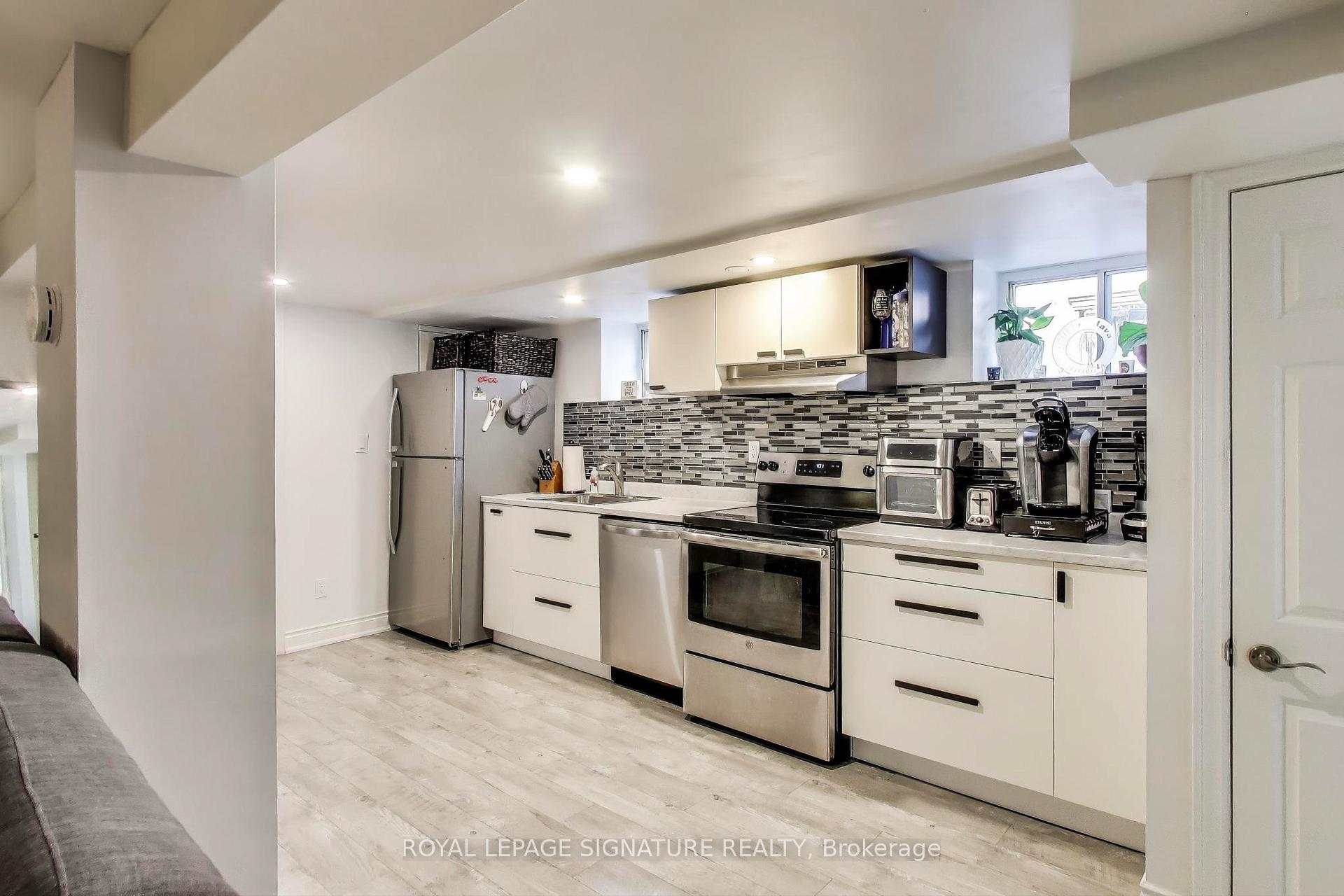 Photo 14 of 71 Yardley Avenue, Toronto, O'Connor-Parkview — HOMEH