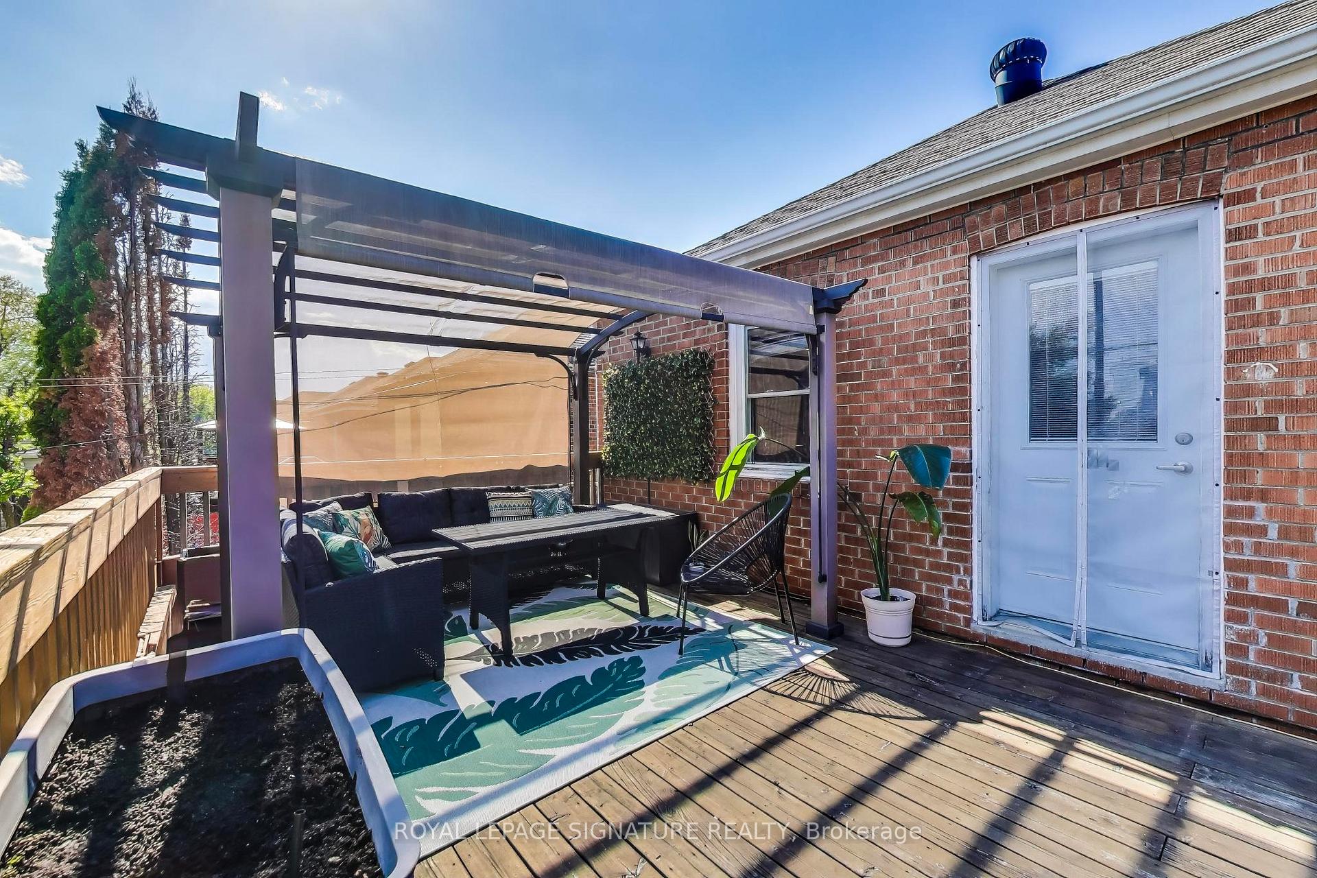 Photo 19 of 71 Yardley Avenue, Toronto, O'Connor-Parkview — HOMEH