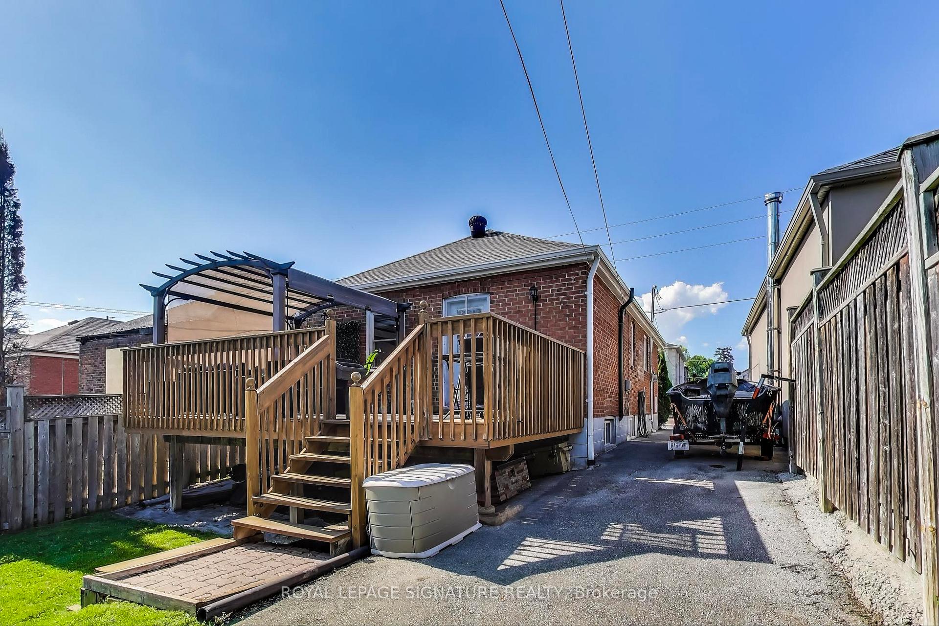 Photo 21 of 71 Yardley Avenue, Toronto, O'Connor-Parkview — HOMEH