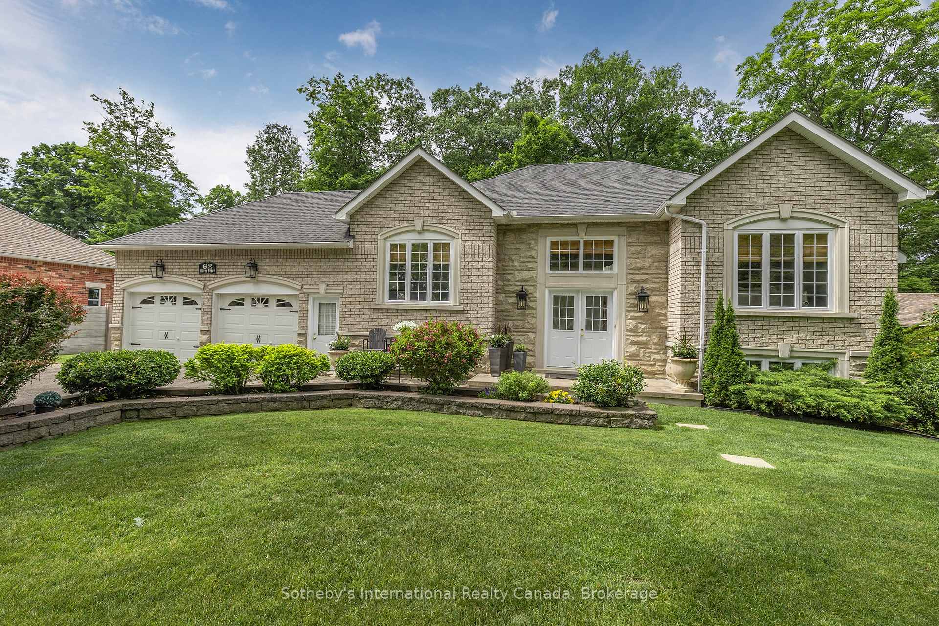 Photo 5 of 62 Oliver Drive, Tiny, Rural Tiny — HOMEH