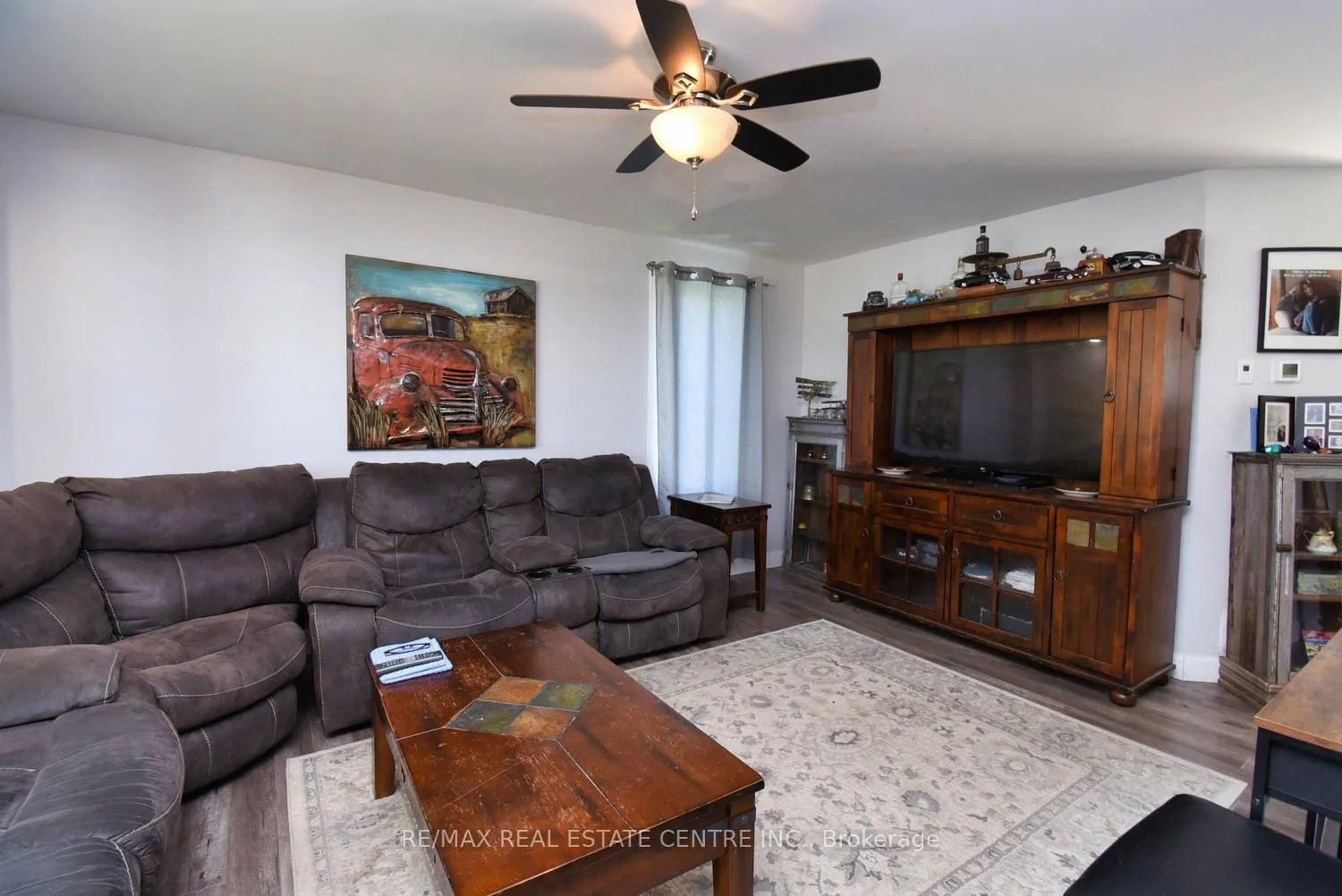 Photo 6 of 1364 Thompson Road E, Norfolk, Villa Nova — HOMEH