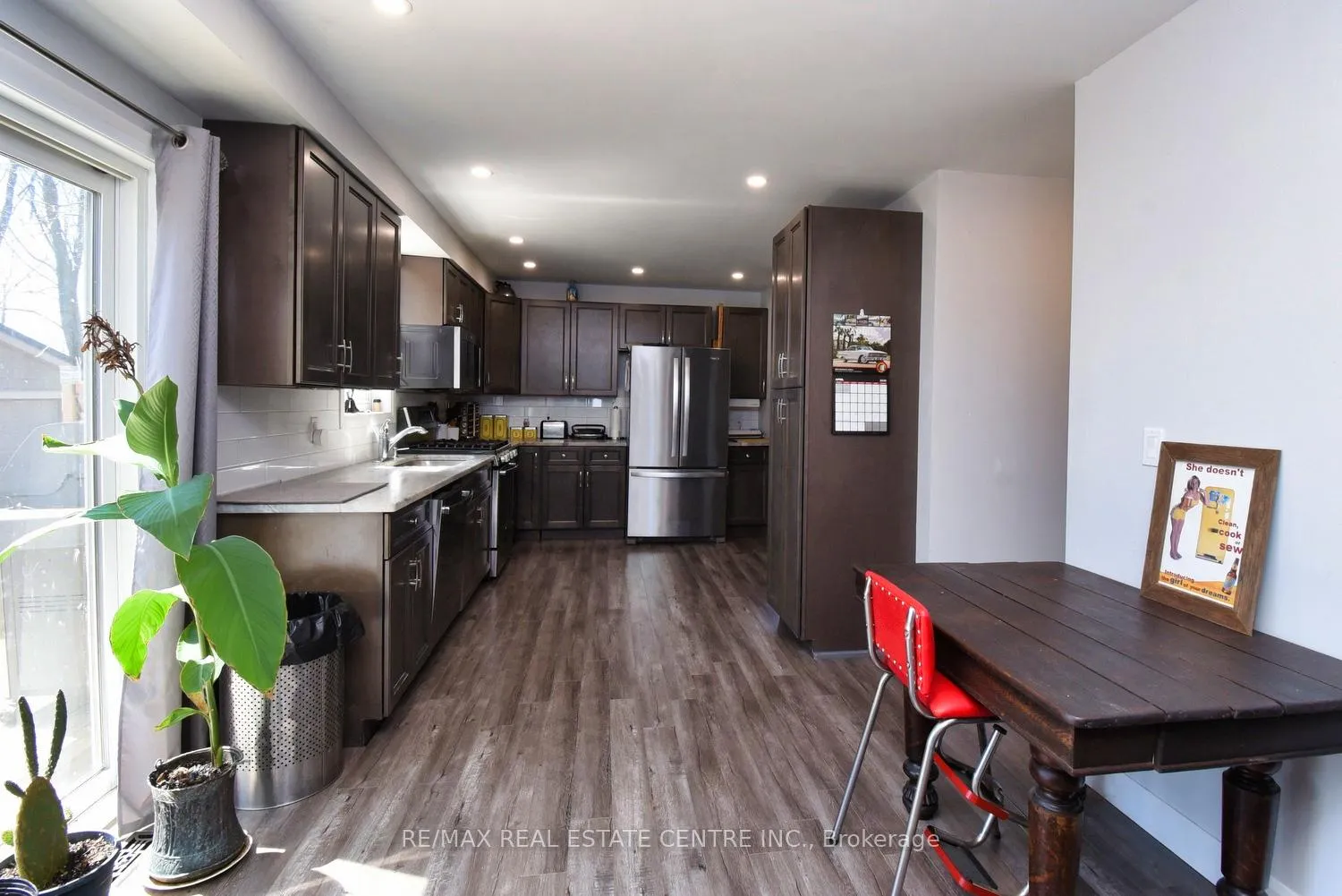 Photo 11 of 1364 Thompson Road E, Norfolk, Villa Nova — HOMEH
