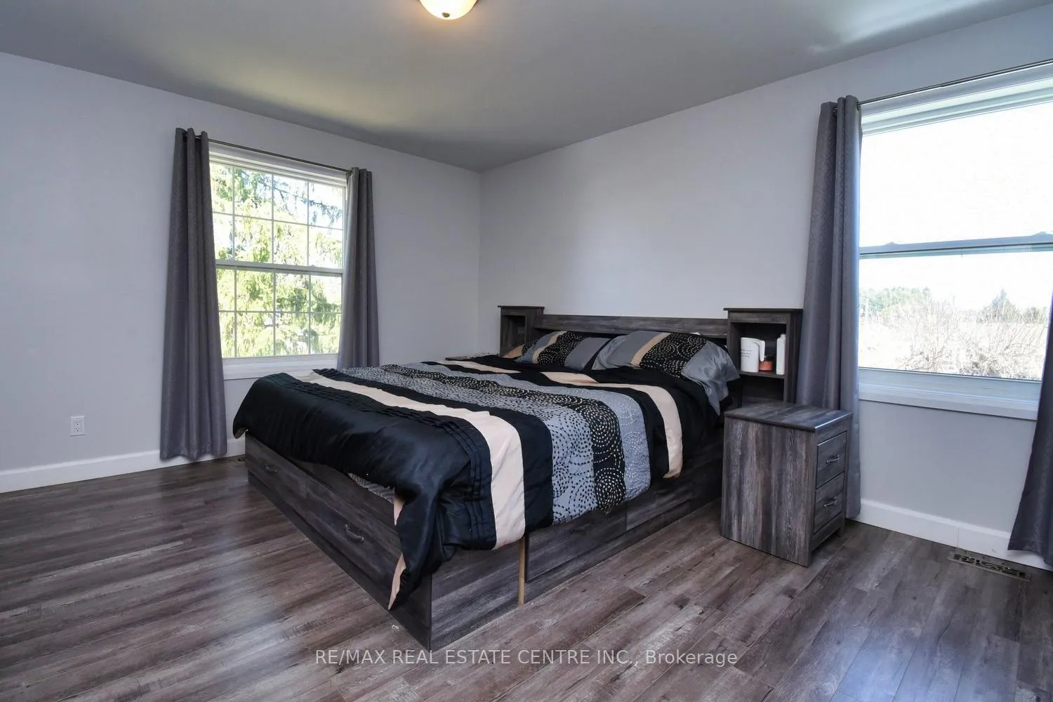 Photo 15 of 1364 Thompson Road E, Norfolk, Villa Nova — HOMEH
