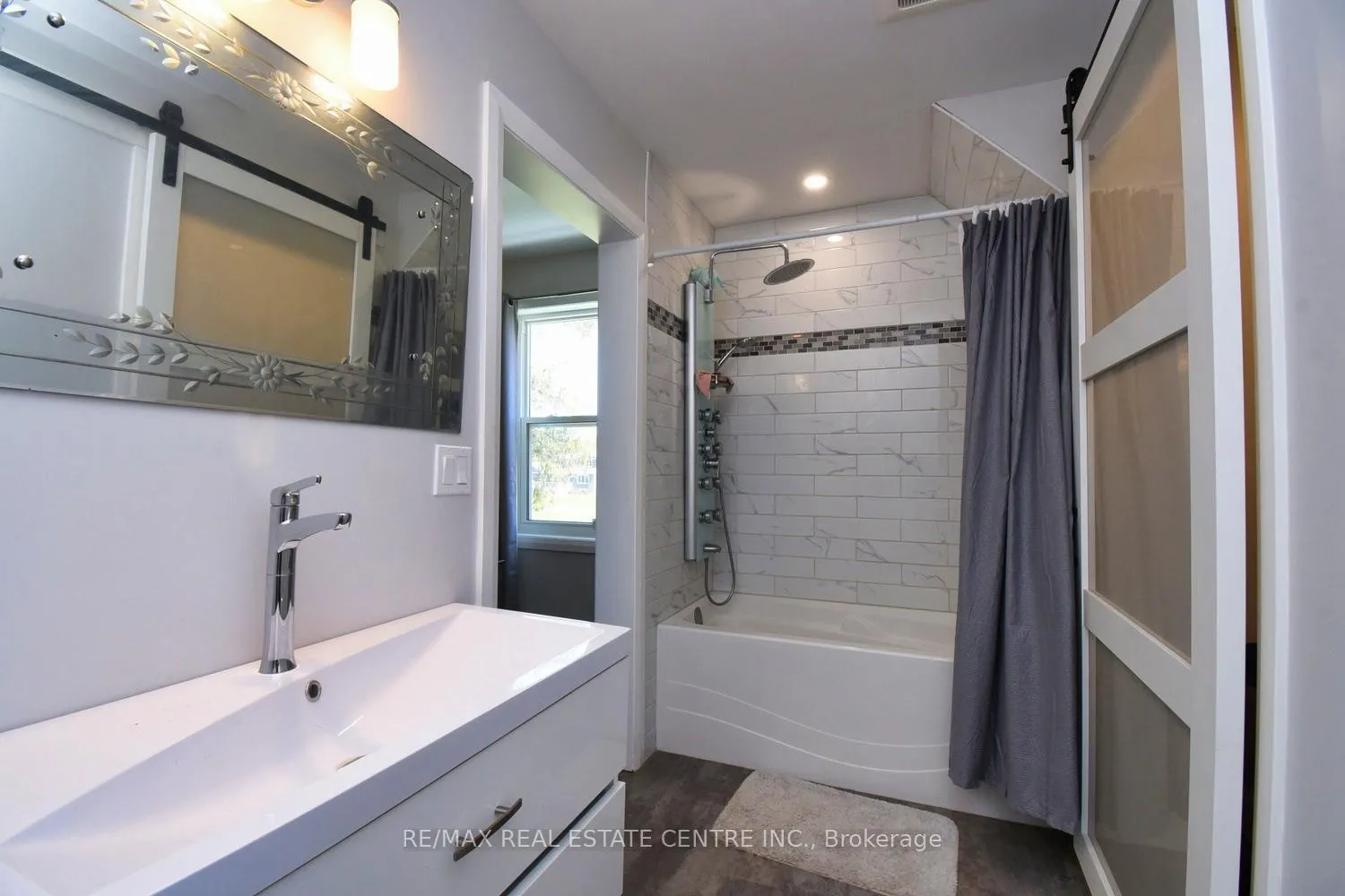 Photo 20 of 1364 Thompson Road E, Norfolk, Villa Nova — HOMEH