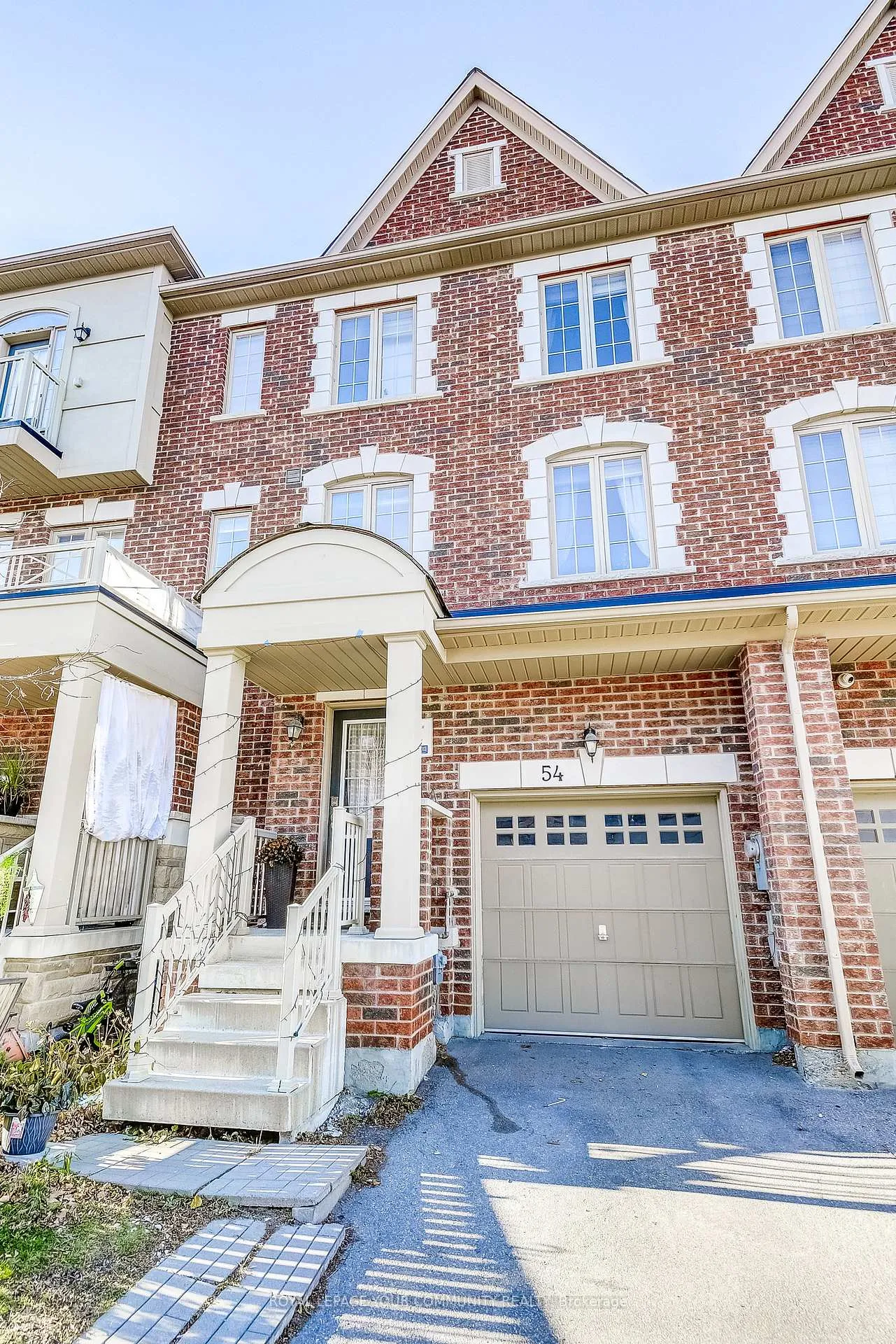 Photo 2 of 54 Kayak Heights, Brampton, Heart Lake East — HOMEH