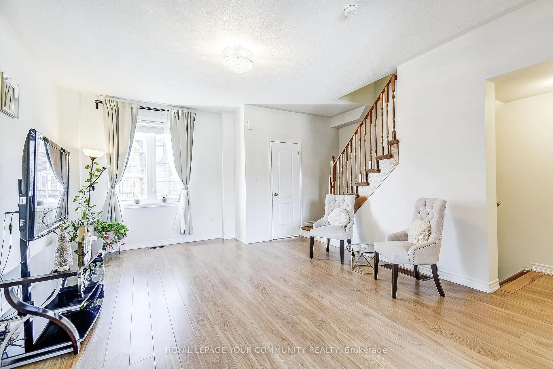Photo 8 of 54 Kayak Heights, Brampton, Heart Lake East — HOMEH