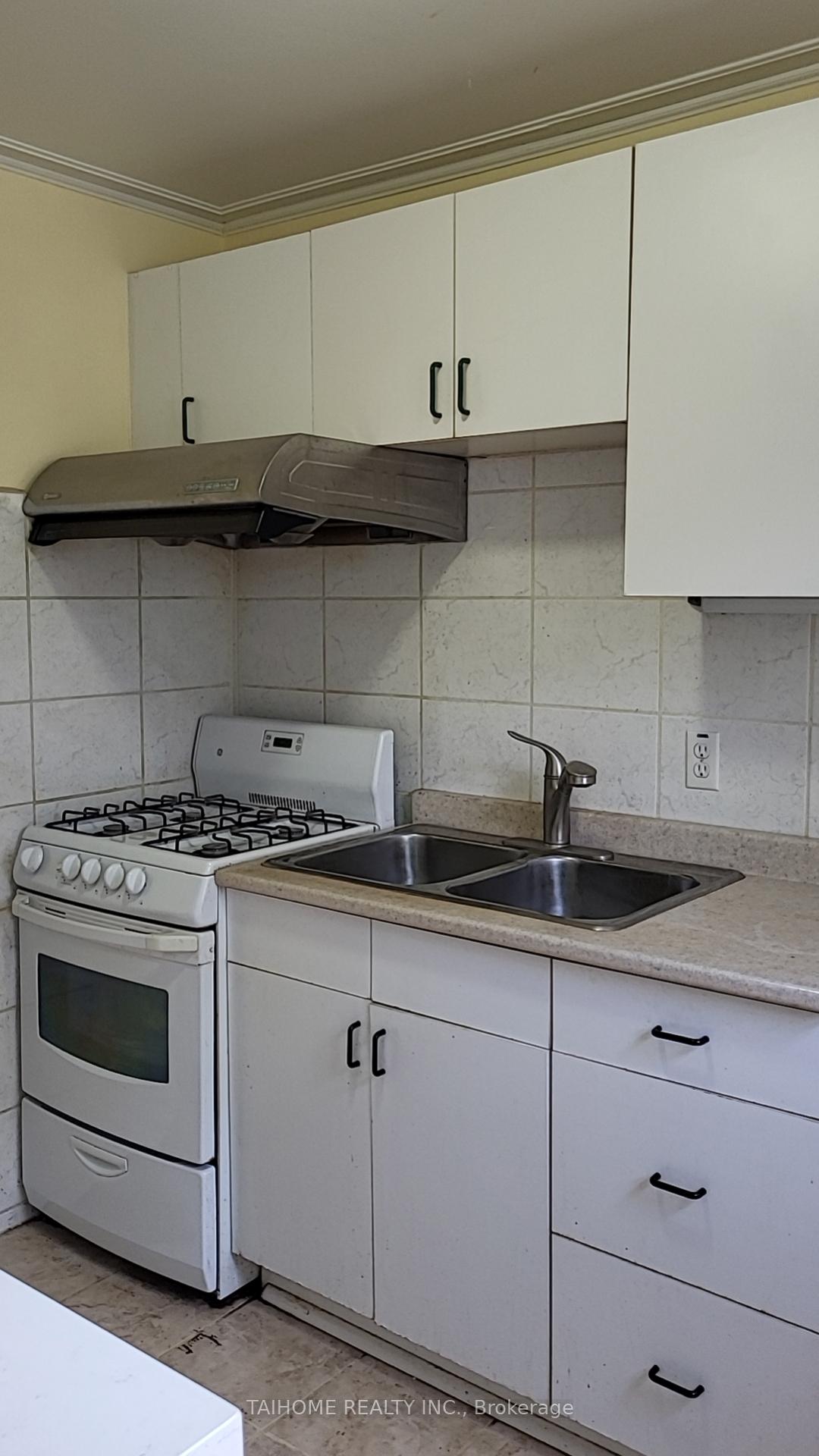 Photo 14 of Unit Upper, 159 Galt Avenue, Toronto, South Riverdale — HOMEH