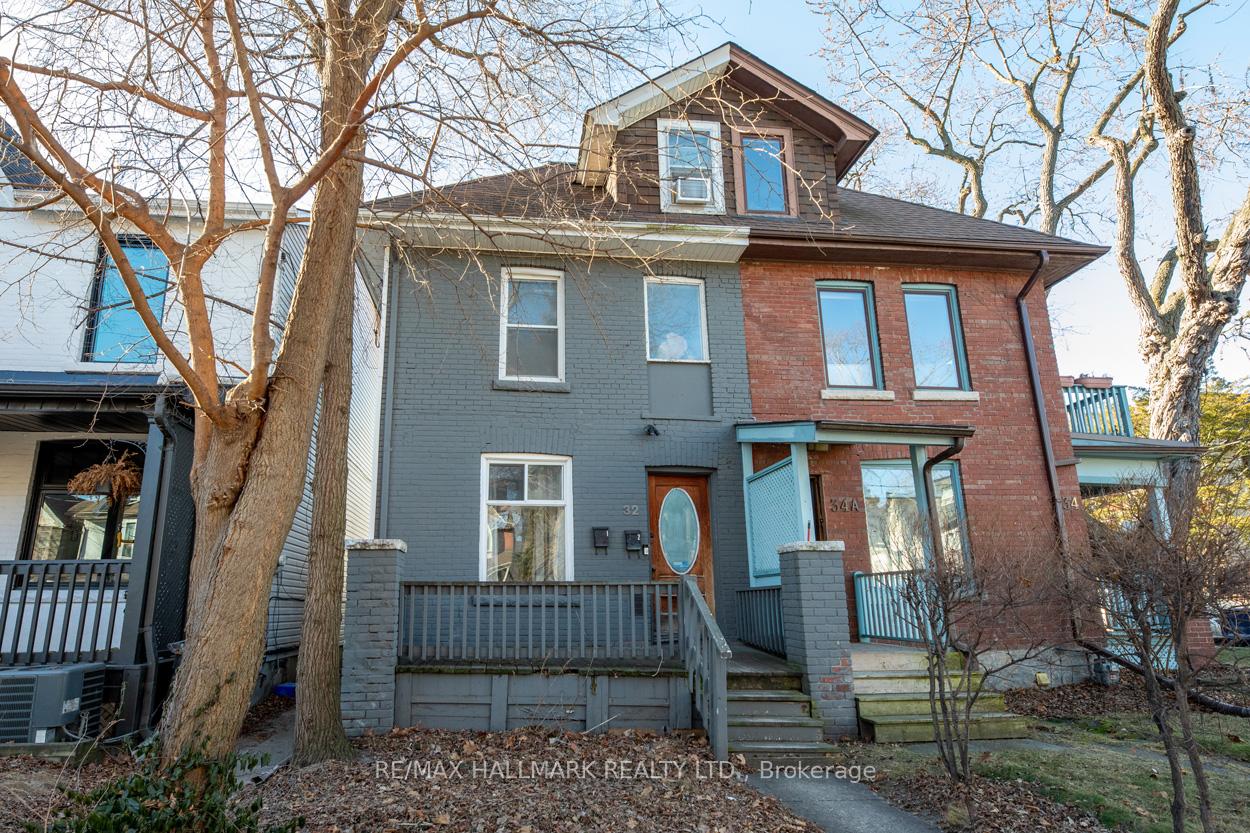 Front of 32 Howland Road