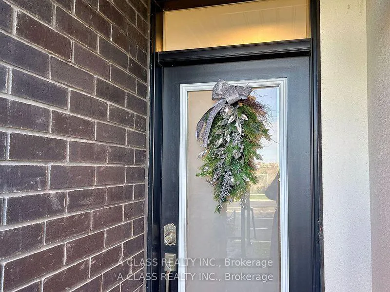 Photo 4 of 1669 Bur Oak Avenue, Markham, Wismer — HOMEH