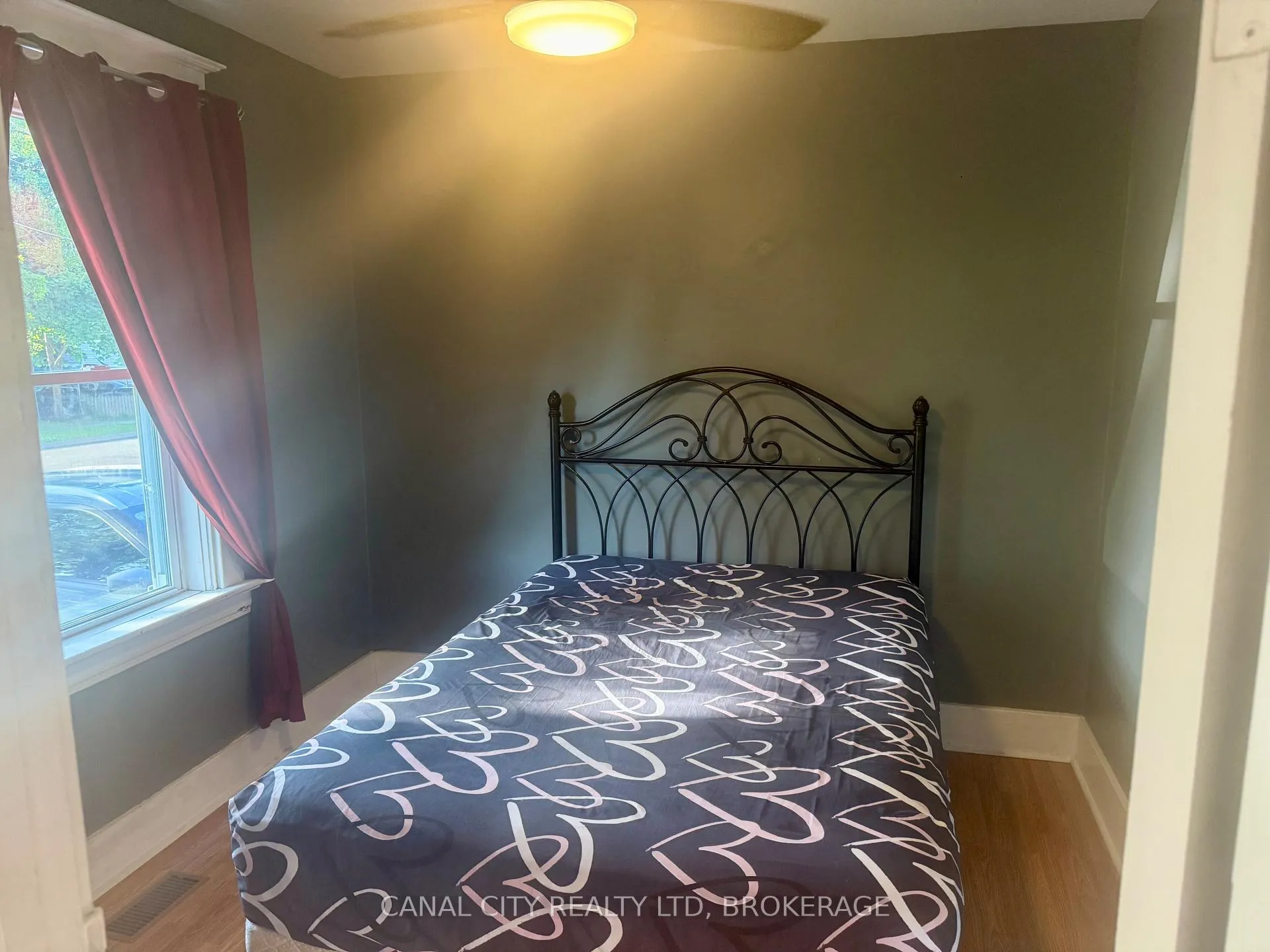 Photo 4 of 75 West Street N, Thorold, Thorold Downtown — HOMEH