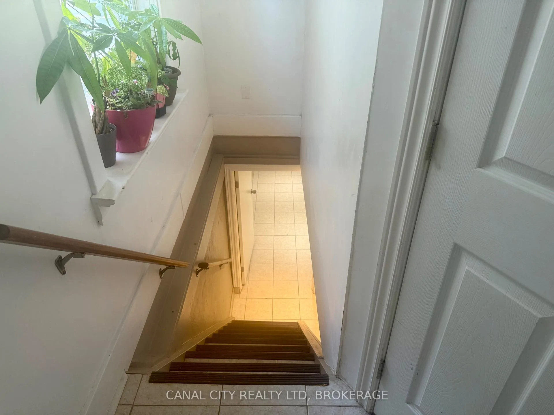 Photo 13 of 75 West Street N, Thorold, Thorold Downtown — HOMEH