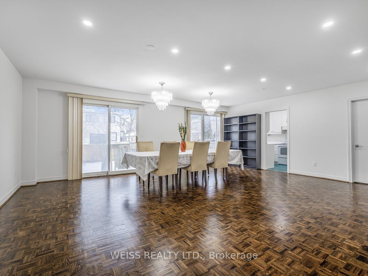 Photo 10 of 98 Frontenac Avenue, Toronto, Bedford Park-Nortown — HOMEH