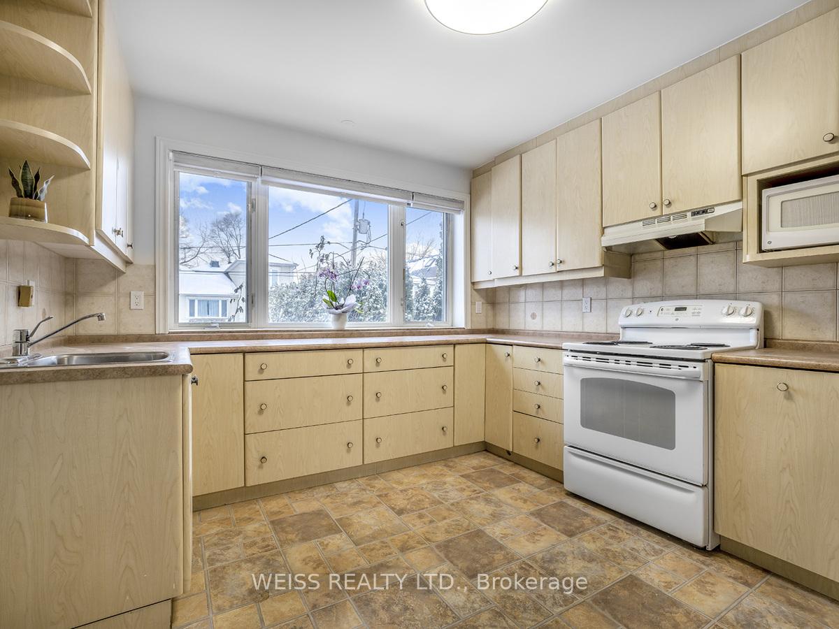 Photo 15 of 98 Frontenac Avenue, Toronto, Bedford Park-Nortown — HOMEH