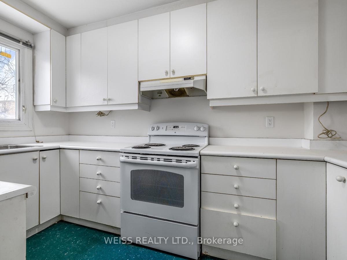 Photo 19 of 98 Frontenac Avenue, Toronto, Bedford Park-Nortown — HOMEH